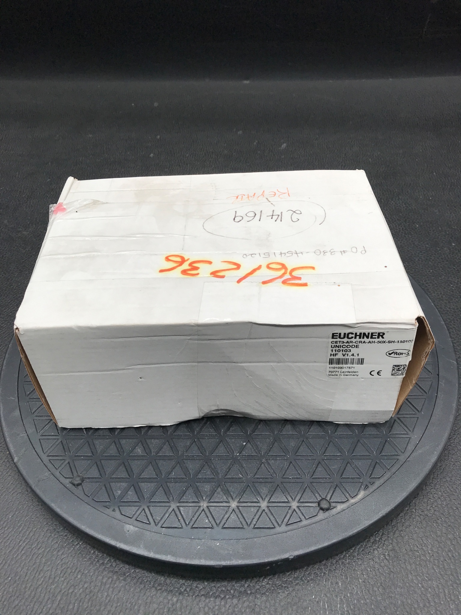 EUCHNER CET3-AR-CRA-AH-50X-SH-110103 Safety Switch with Guard Locking NEW 0