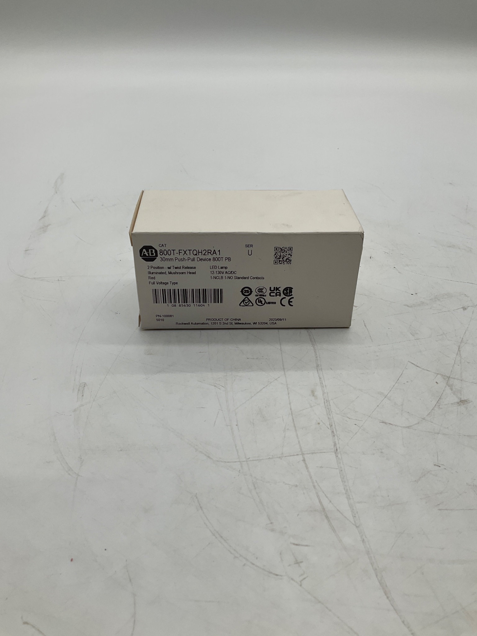 Allen-Bradley 800T-FXTQH2RA1 Illuminated Push-Pull Operator NEW 0