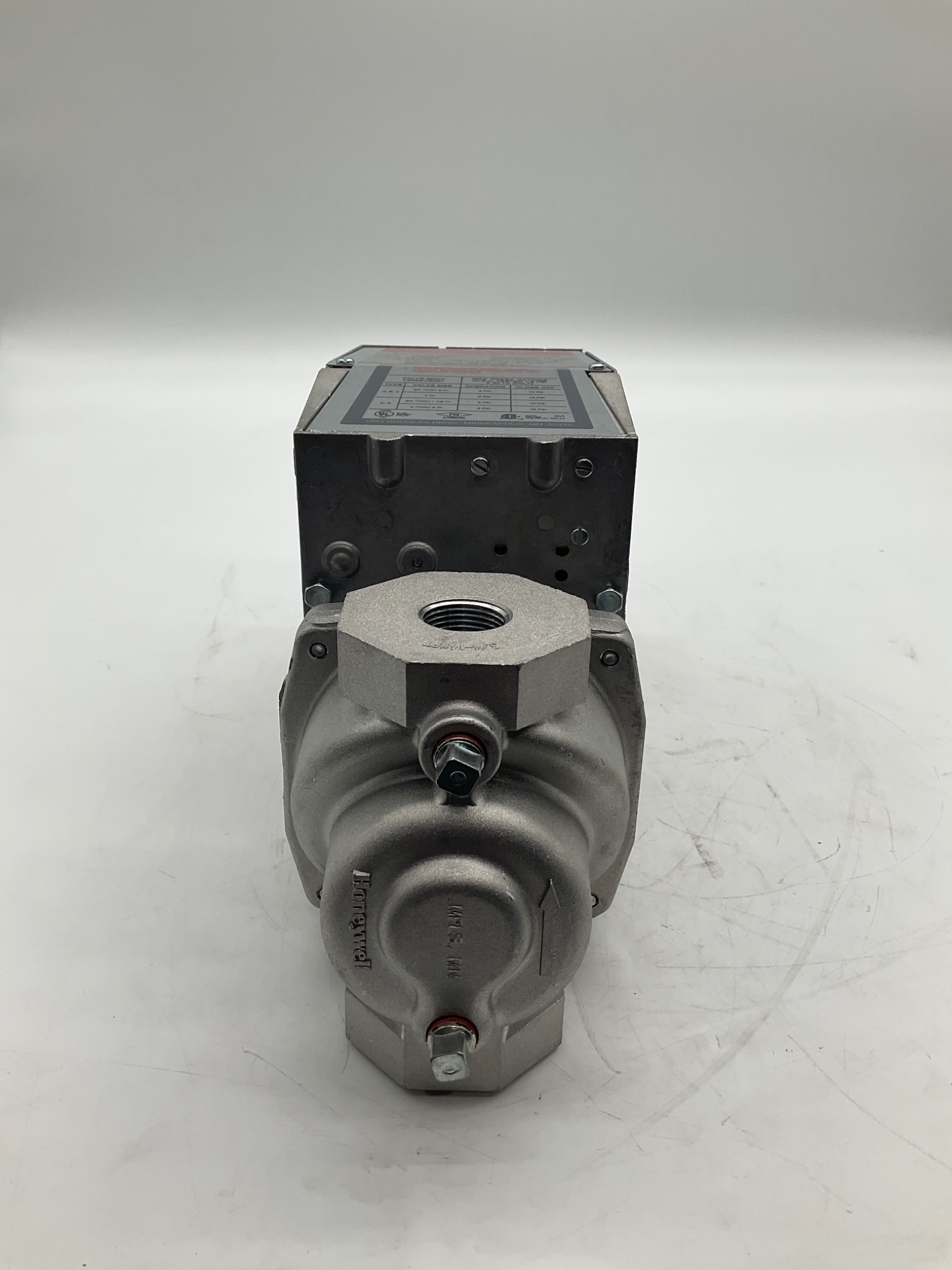 Honeywell V4055D1035 Fluid Power Gas Valve 1/2in 120VAC NEW 0