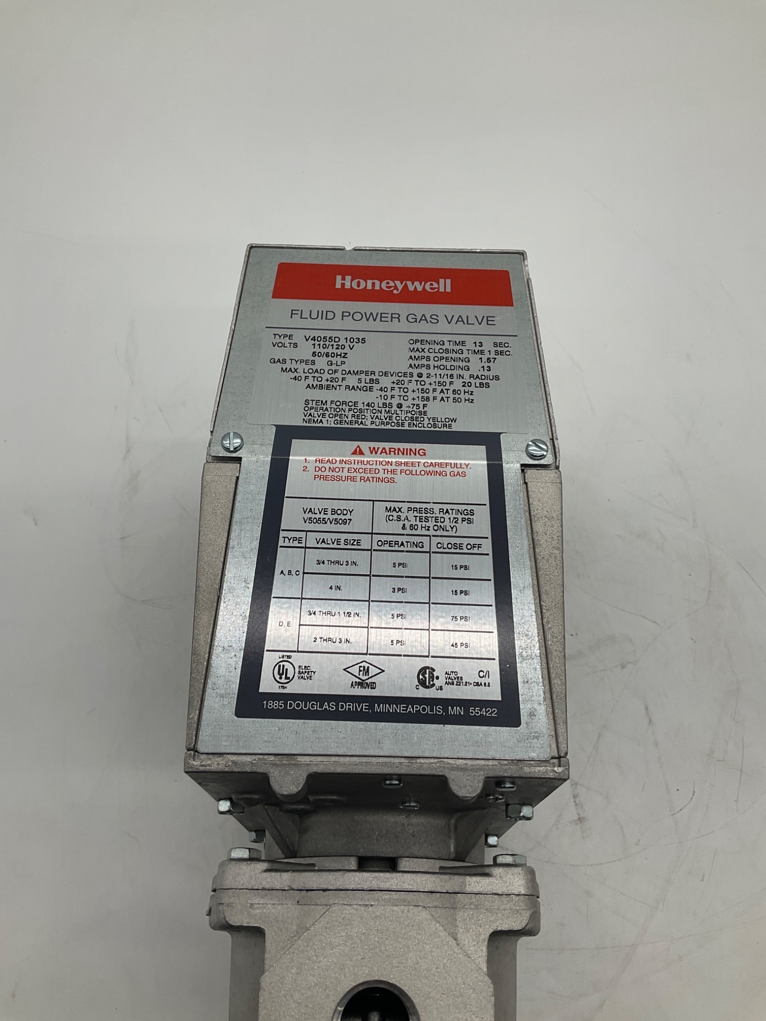 Honeywell V4055D1035 Fluid Power Gas Valve 1/2in 120VAC NEW 1