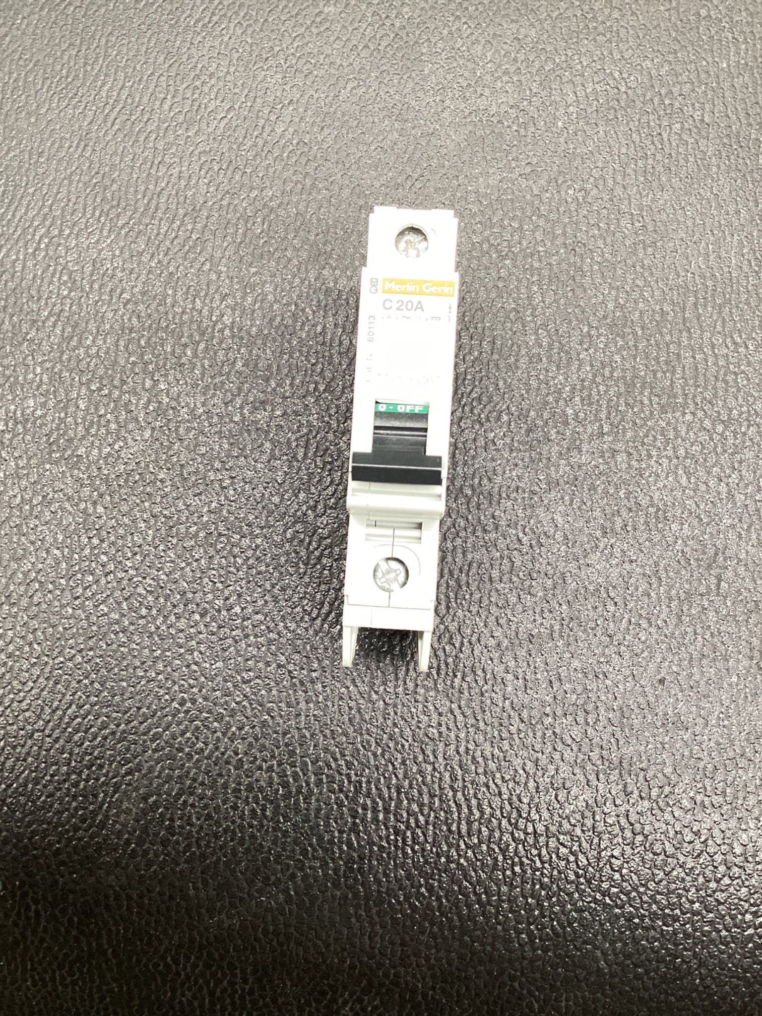 Square D 60113 Multi 9 C60 Miniature Circuit Breaker 1P C20A NEW 3