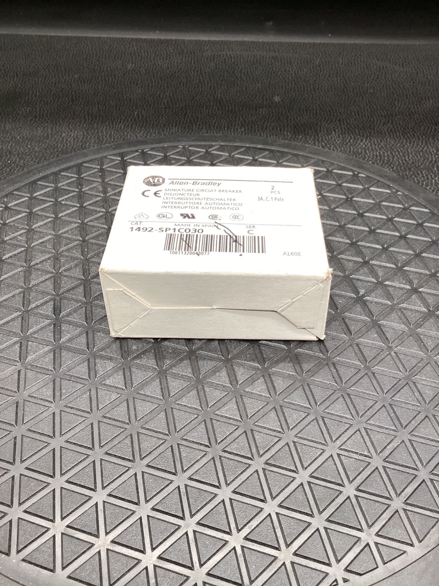 Allen-Bradley 1492-SP1C030 Supplementary Protector 1-Pole 3A (Box of 2) NEW 1