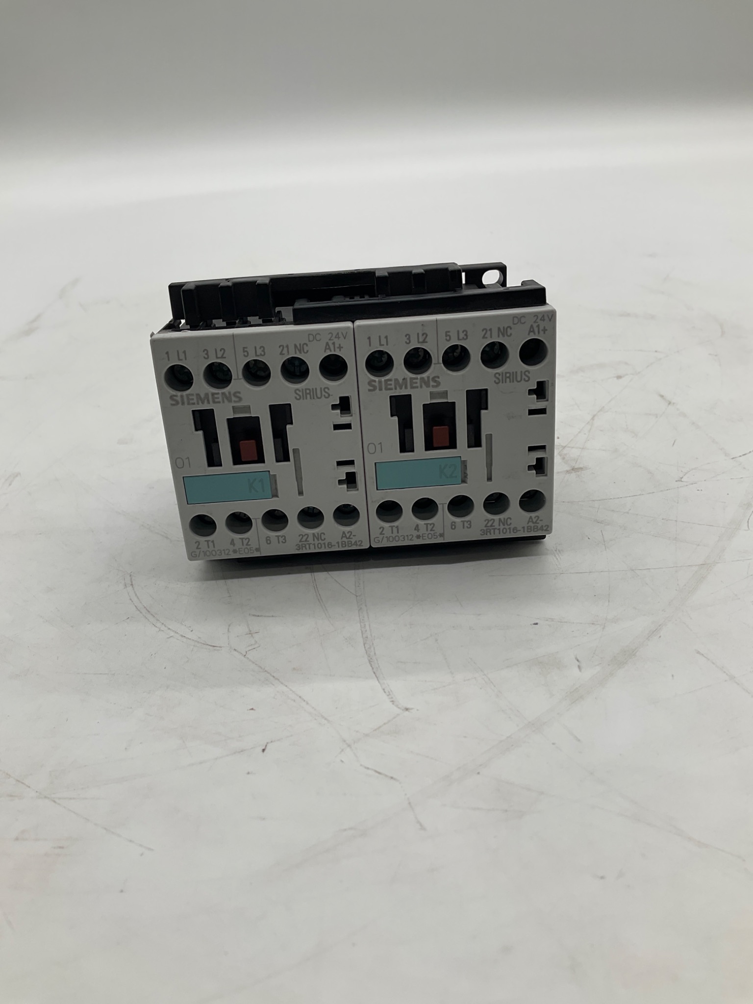 Siemens 3RA1316-8XB30-1BB4 SIRIUS Reversing Contactor Combination USED 4