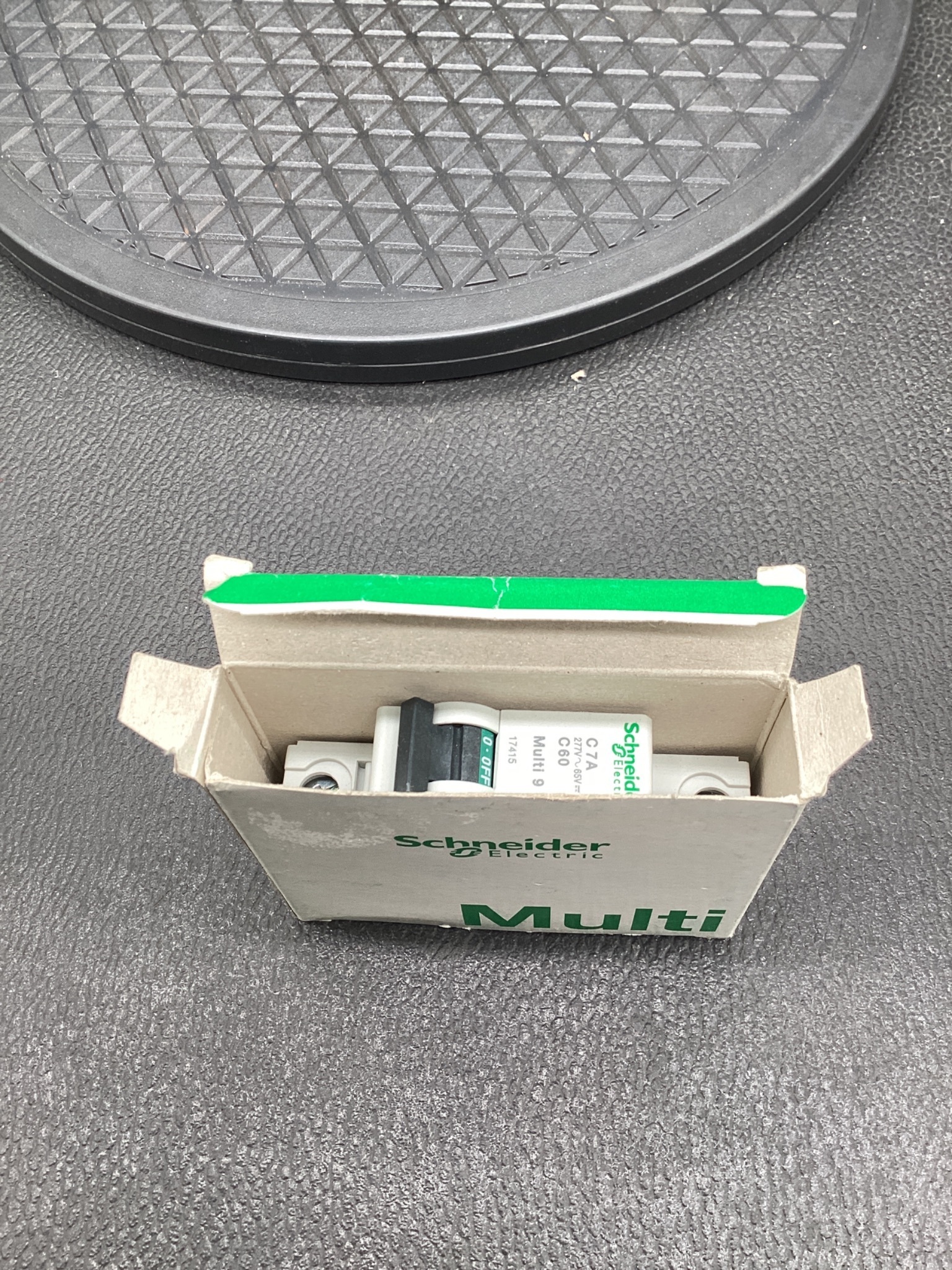 Schneider Electric 17415DA Multi 9 C60 Supplementary Protector 1-Pole 7A NEW 4