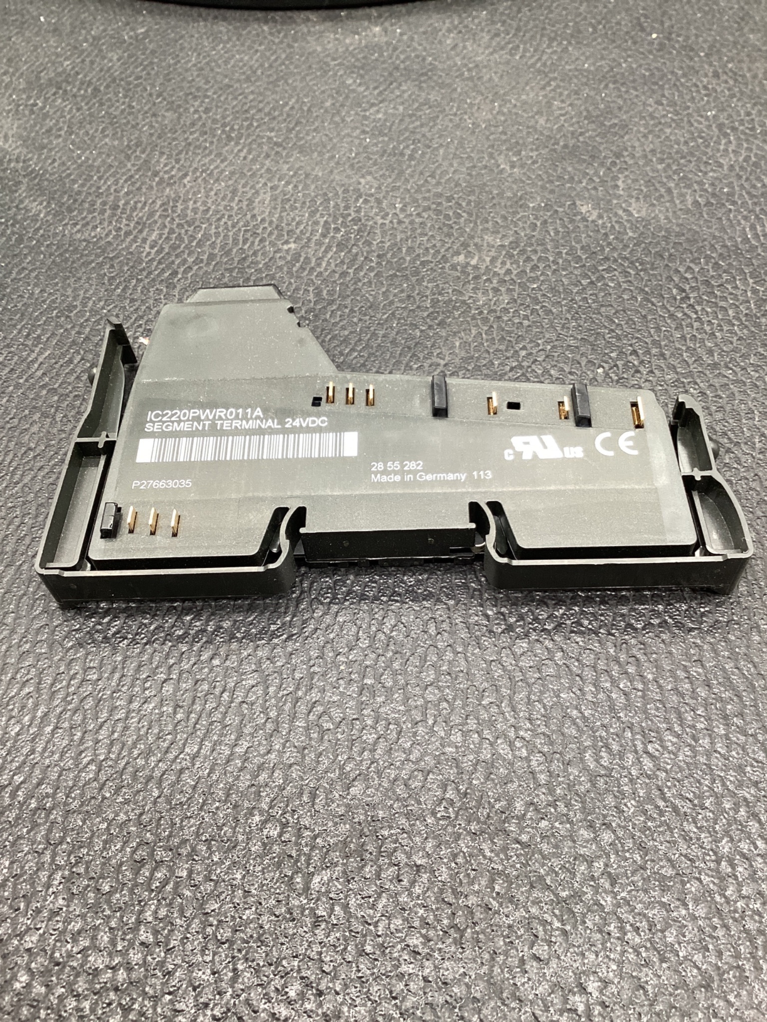 GE Fanuc IC220PWR011A VersaPoint Segment Terminal 24VDC USED 2