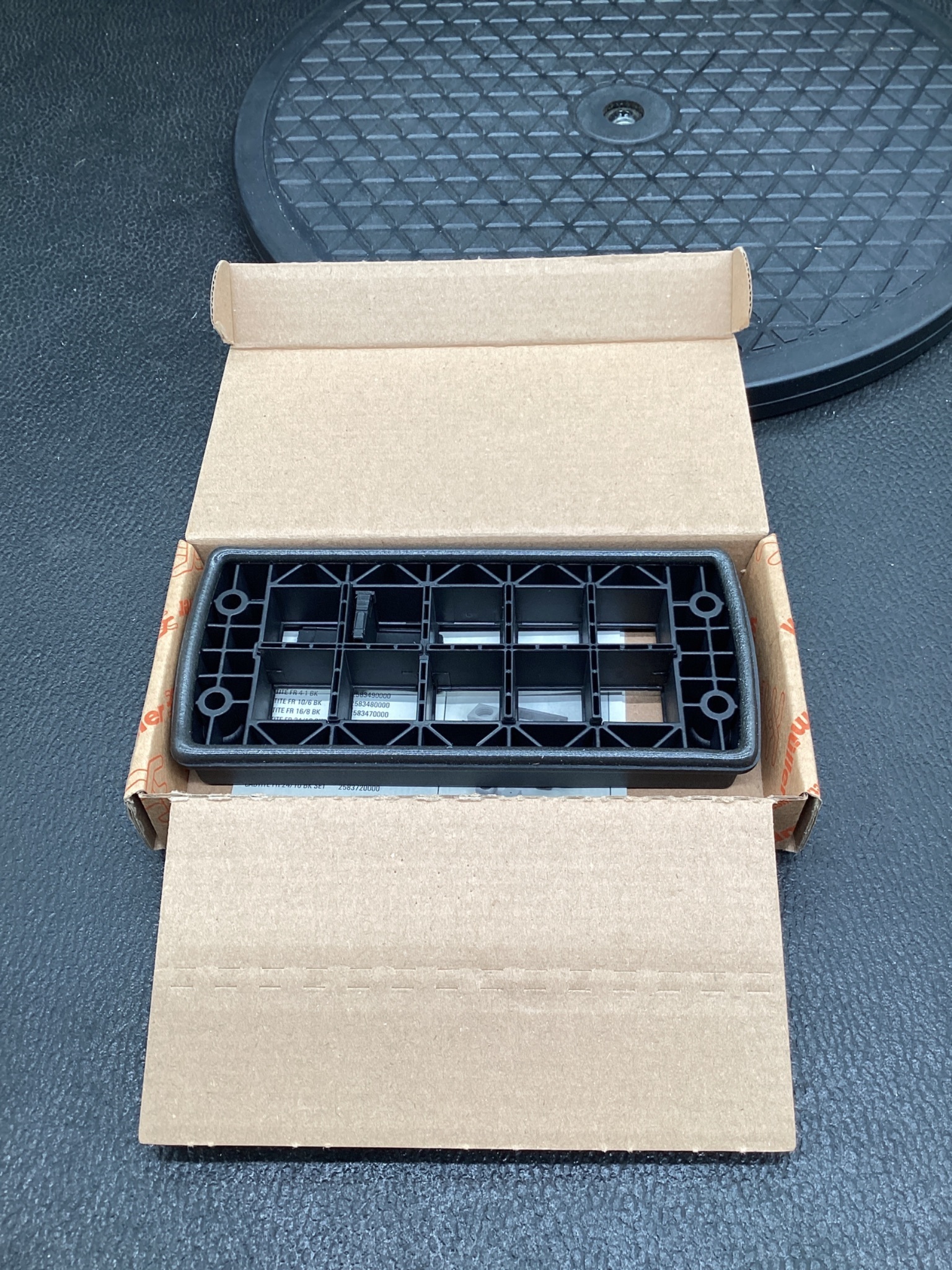 Weidmuller 2583720000 CABTITE FR 24/10 BK SET Cable Entry Frame NEW 3