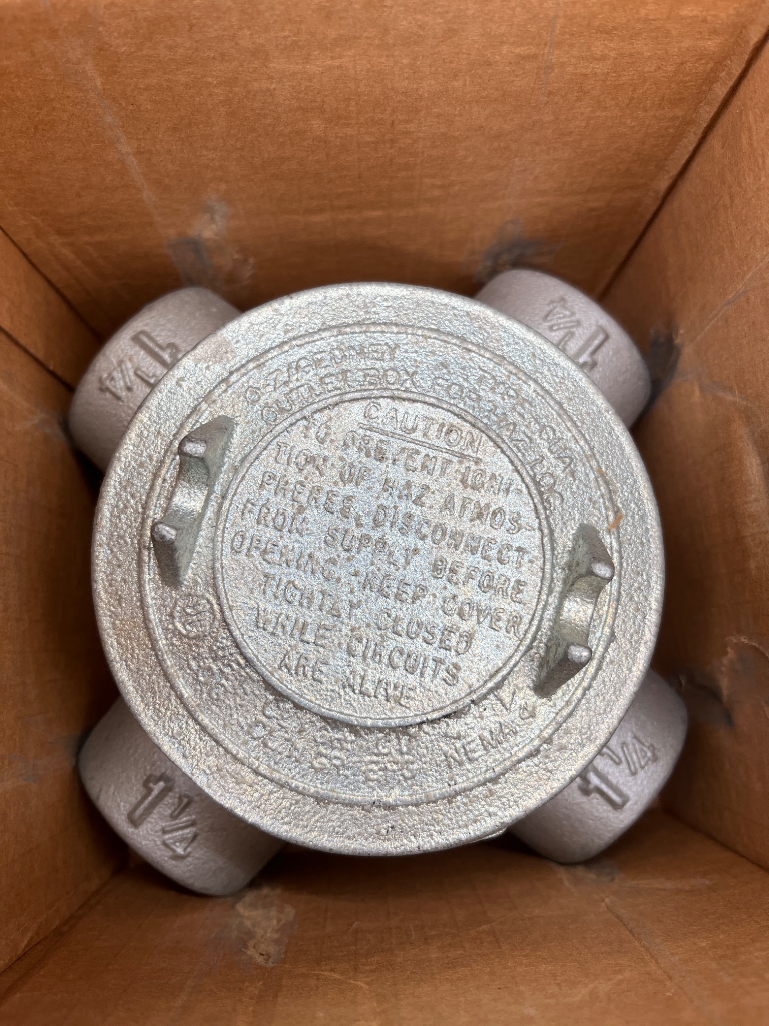 O‑Z GEDNEY GUAX‑125 Type X Hazardous Location Outlet Box 1‑1/4" NEW 0