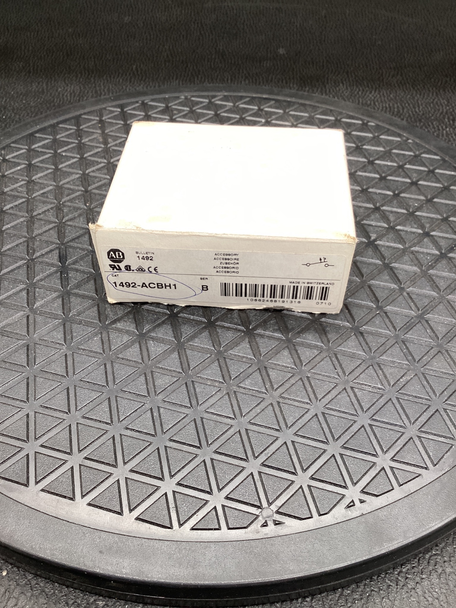 Allen-Bradley 1492-ACBH1 Auxiliary Contact Block 1NO NEW 1