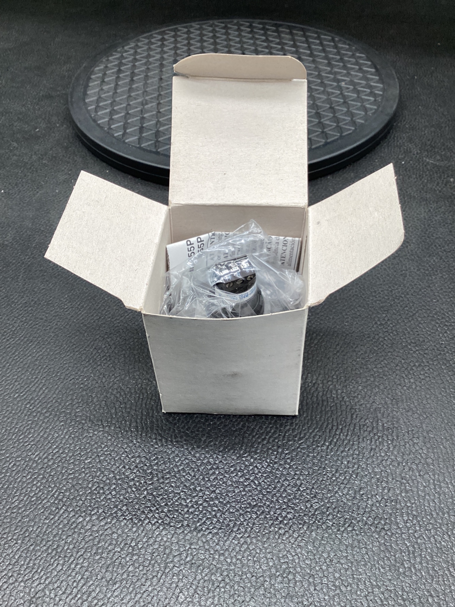 Allen-Bradley 855P-B30LE22 Panel Mount Sounder 12-24V AC/DC NEW 4