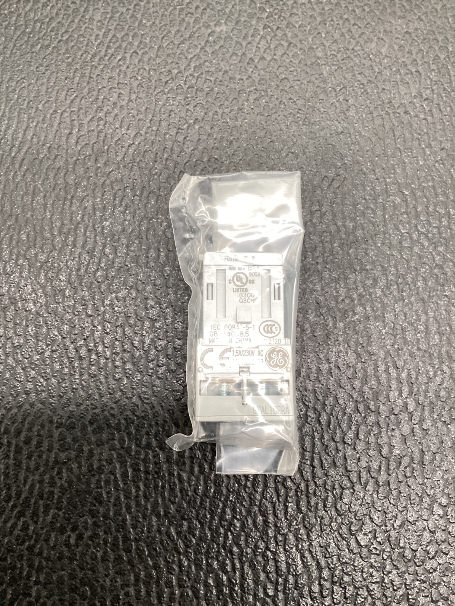 General Electric GPAL10FRA Front Alarm Block (Box of 8) NEW 2