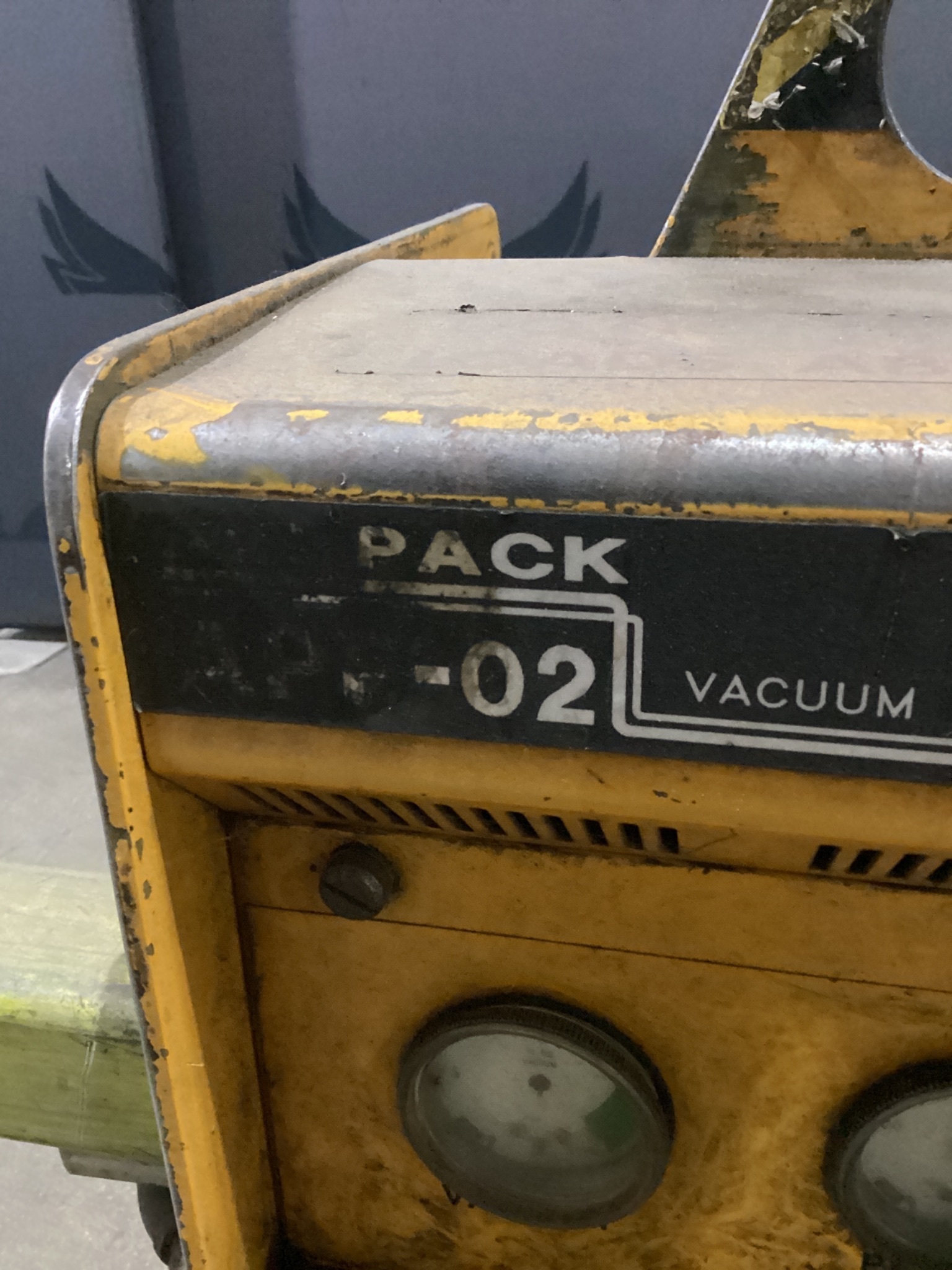 ANVER AP1-02 Vacuum Lifter Dual Pad Lift Assist USED 2