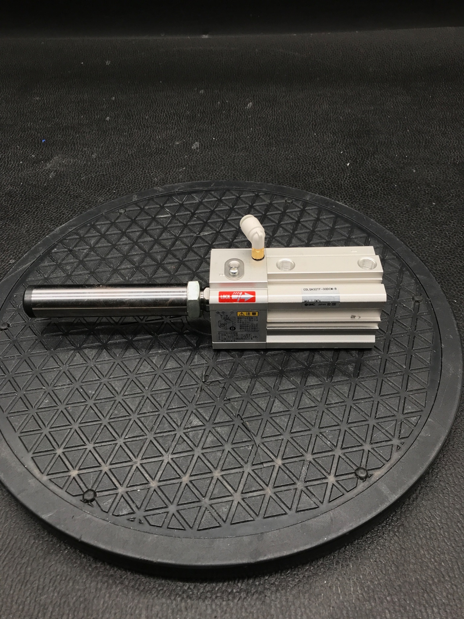 SMC CDLQA32TF-30DCM-B Compact Locking Air Cylinder 0