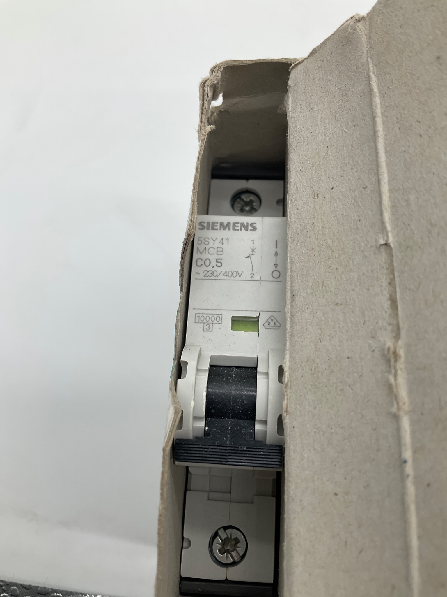 Siemens 5SY4 105-7 Miniature Circuit Breaker C0.5 1-Pole NEW 4