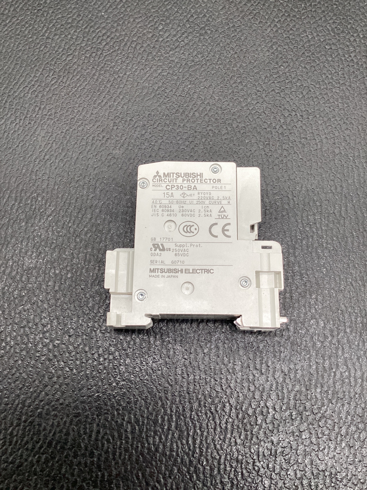 Mitsubishi CP30-BA Circuit Protector 15A 1-Pole NEW 2