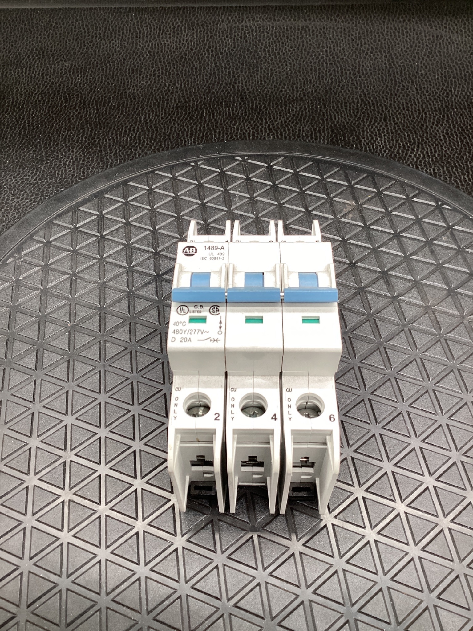 Allen-Bradley 1489-A3D200 Miniature Circuit Breaker 20A 3-Pole USED 0