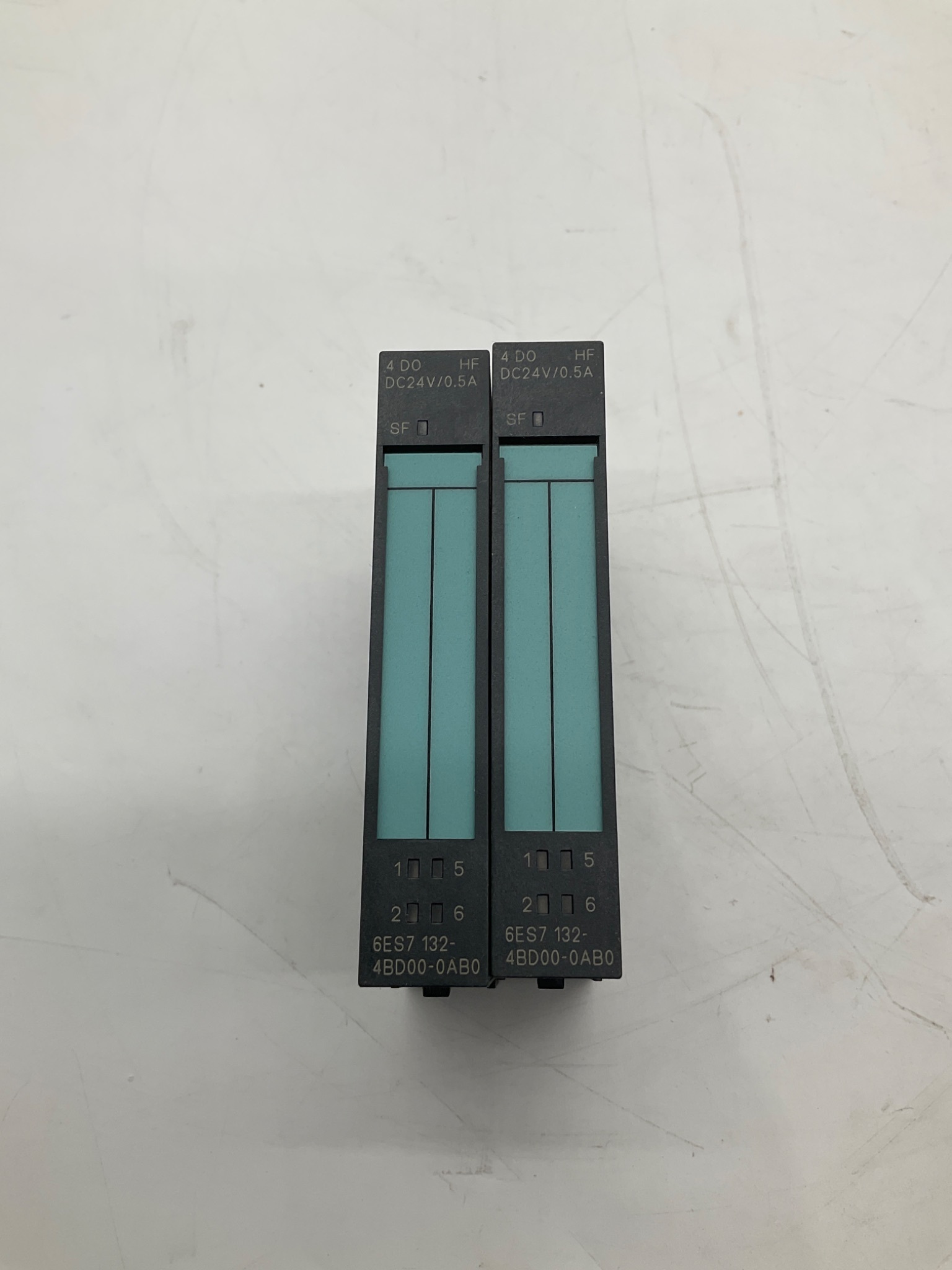 Siemens 6ES7 132-4BD00-0AB0 SIMATIC ET 200S Digital Output Module (Box of 2) NEW 0