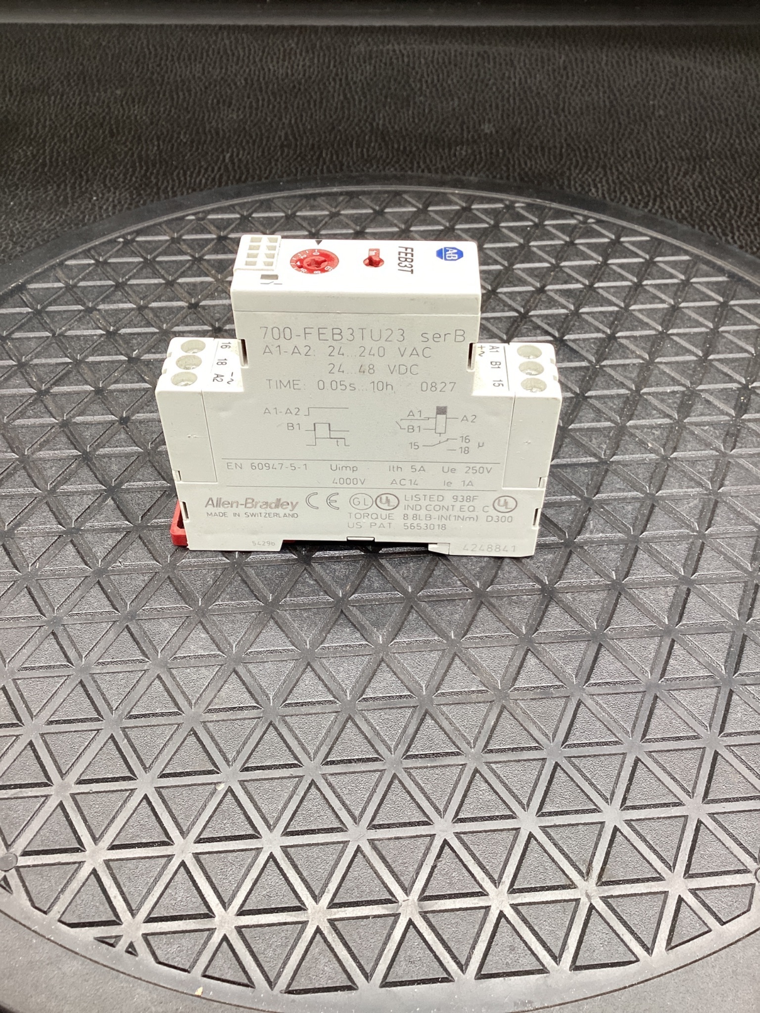 Allen-Bradley 700-FEB3TU23 Timer Relay USED 0
