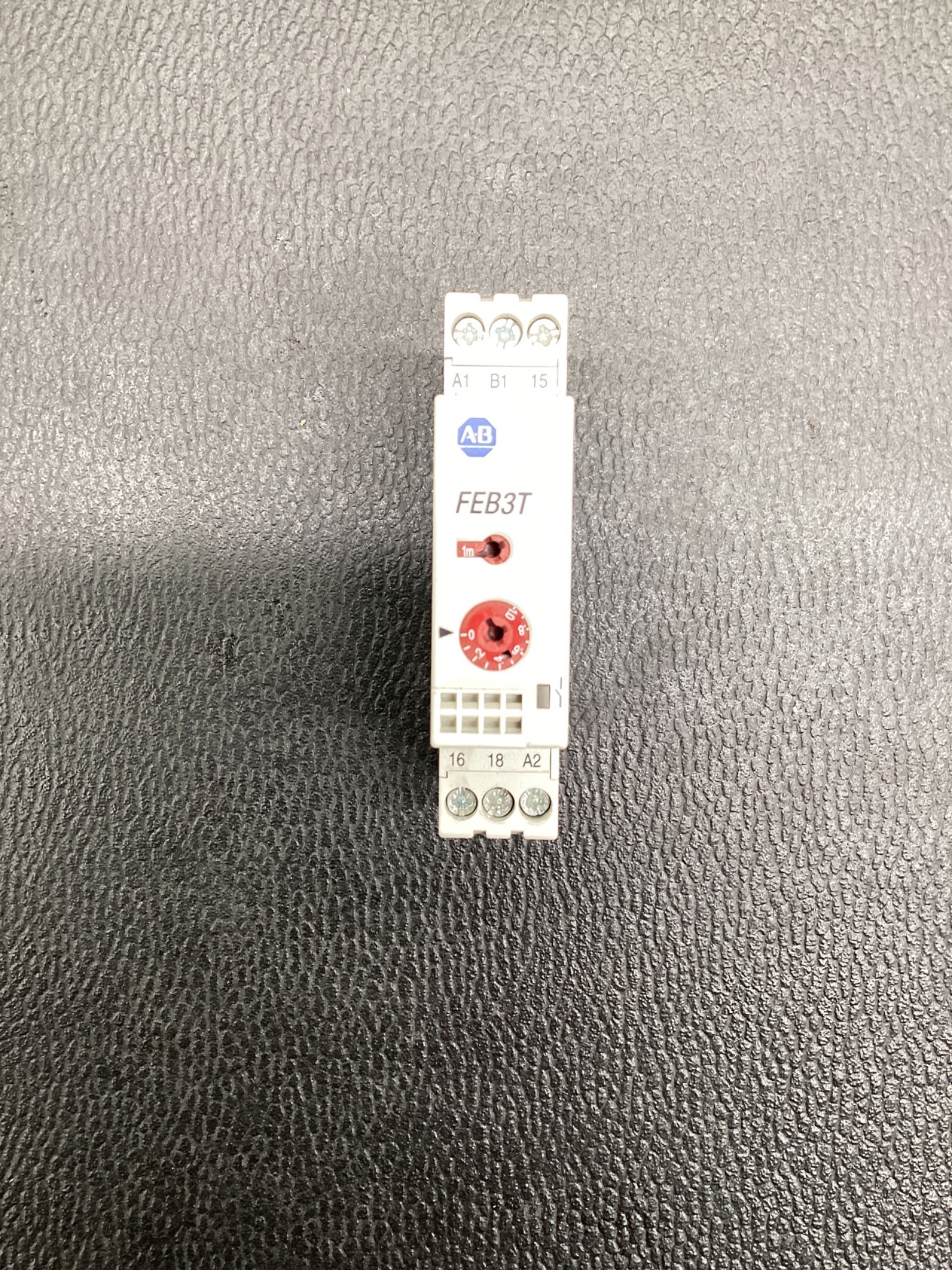 Allen-Bradley 700-FEB3TU23 Timer Relay USED 2