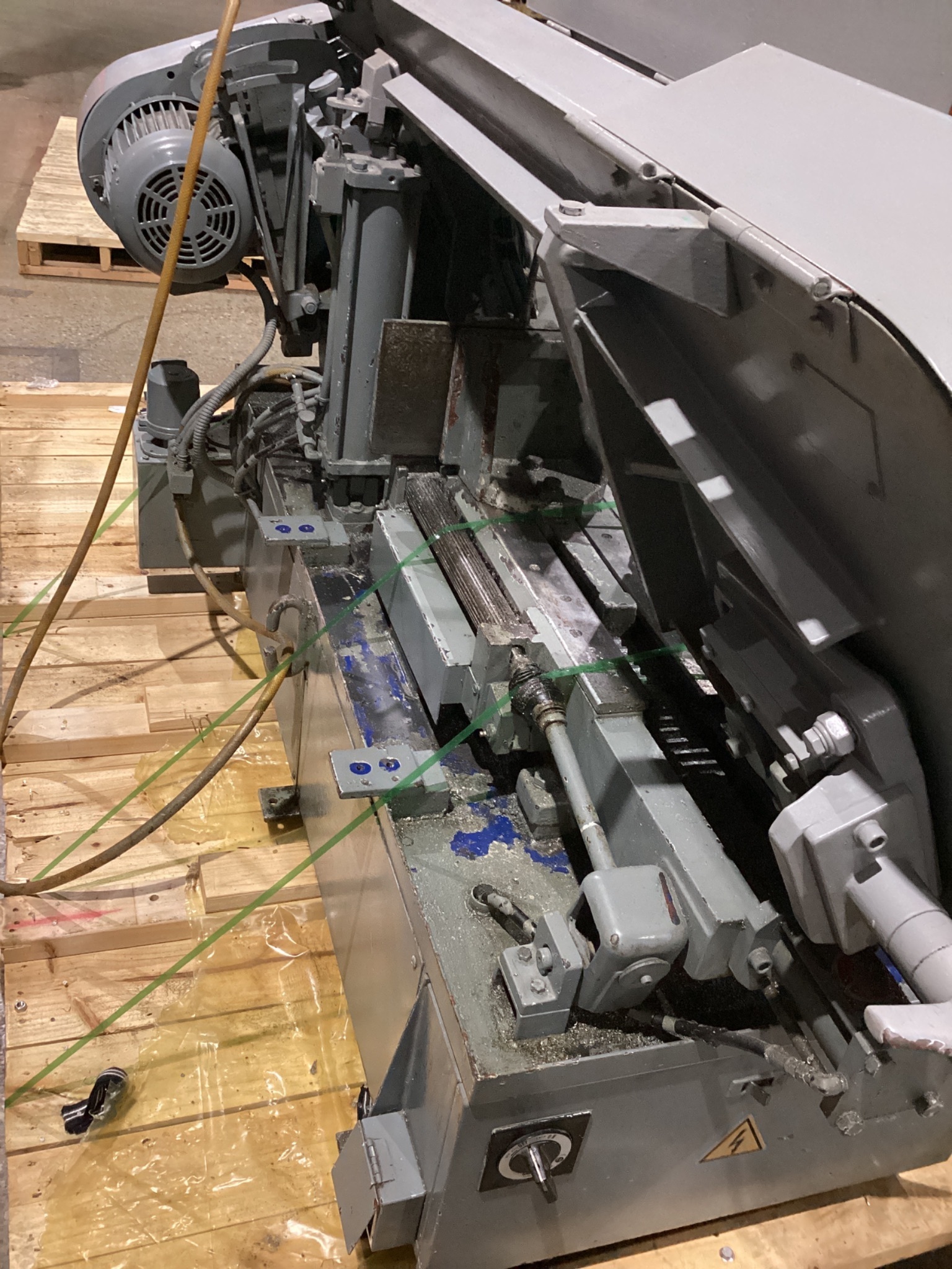 ACRA MBS-36016H HORIZONTAL BANDSAW USED 2