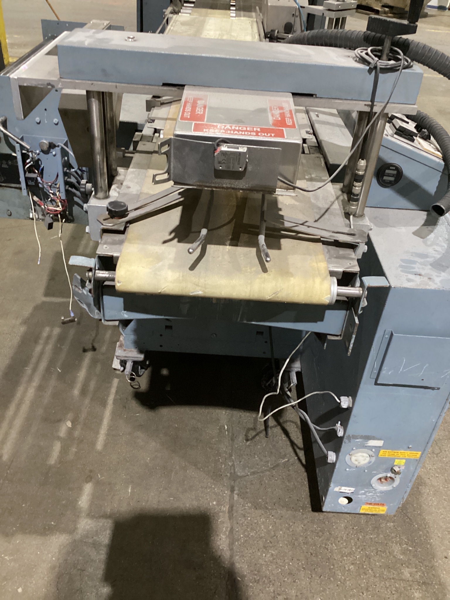 Shanklin HS-1H Automatic Shrink Wrapper USED 7