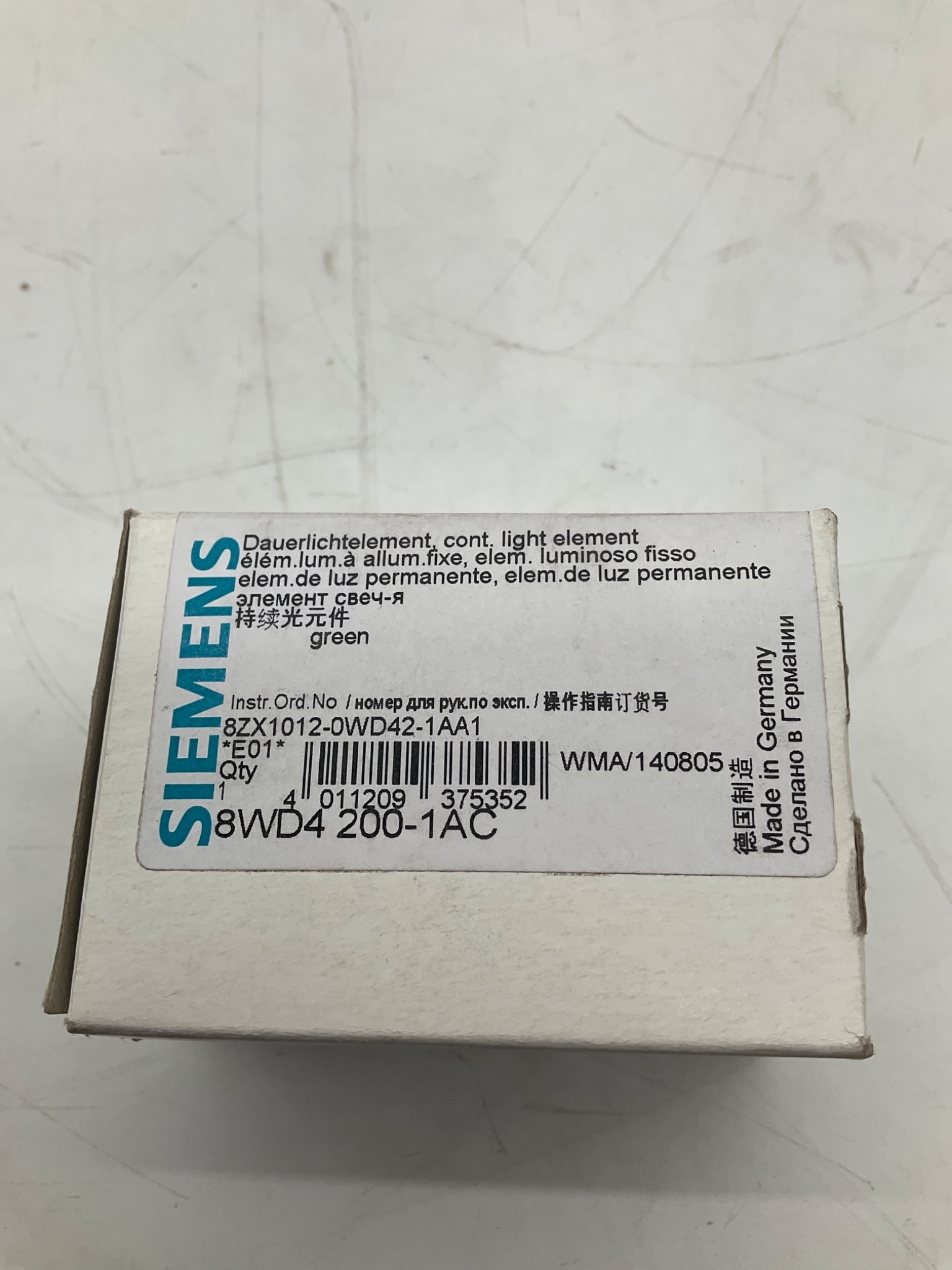 Siemens 8WD4 200-1AC Green Continuous Light Element 230V AC/DC NEW 1