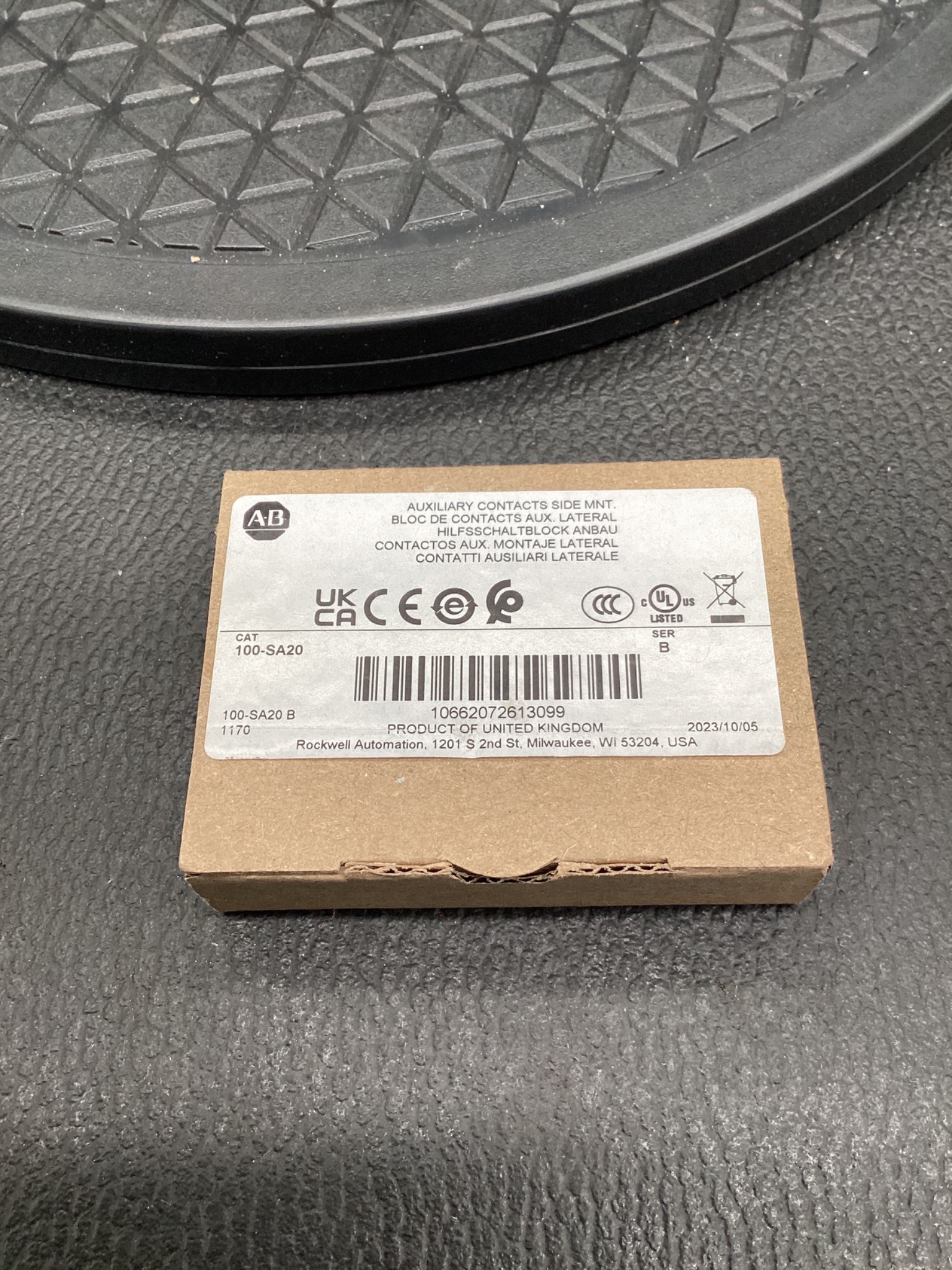ALLEN-BRADLEY 100-SA20 Side-Mount Auxiliary Contact Block NEW 1