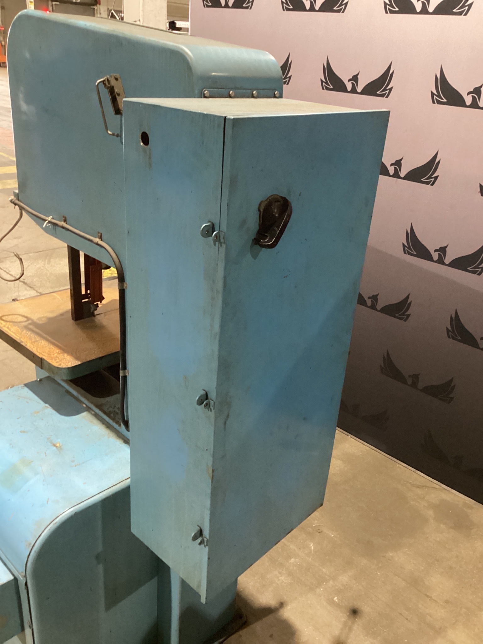 DOALL 2013-20 Vertical Contour Band Saw USED 3