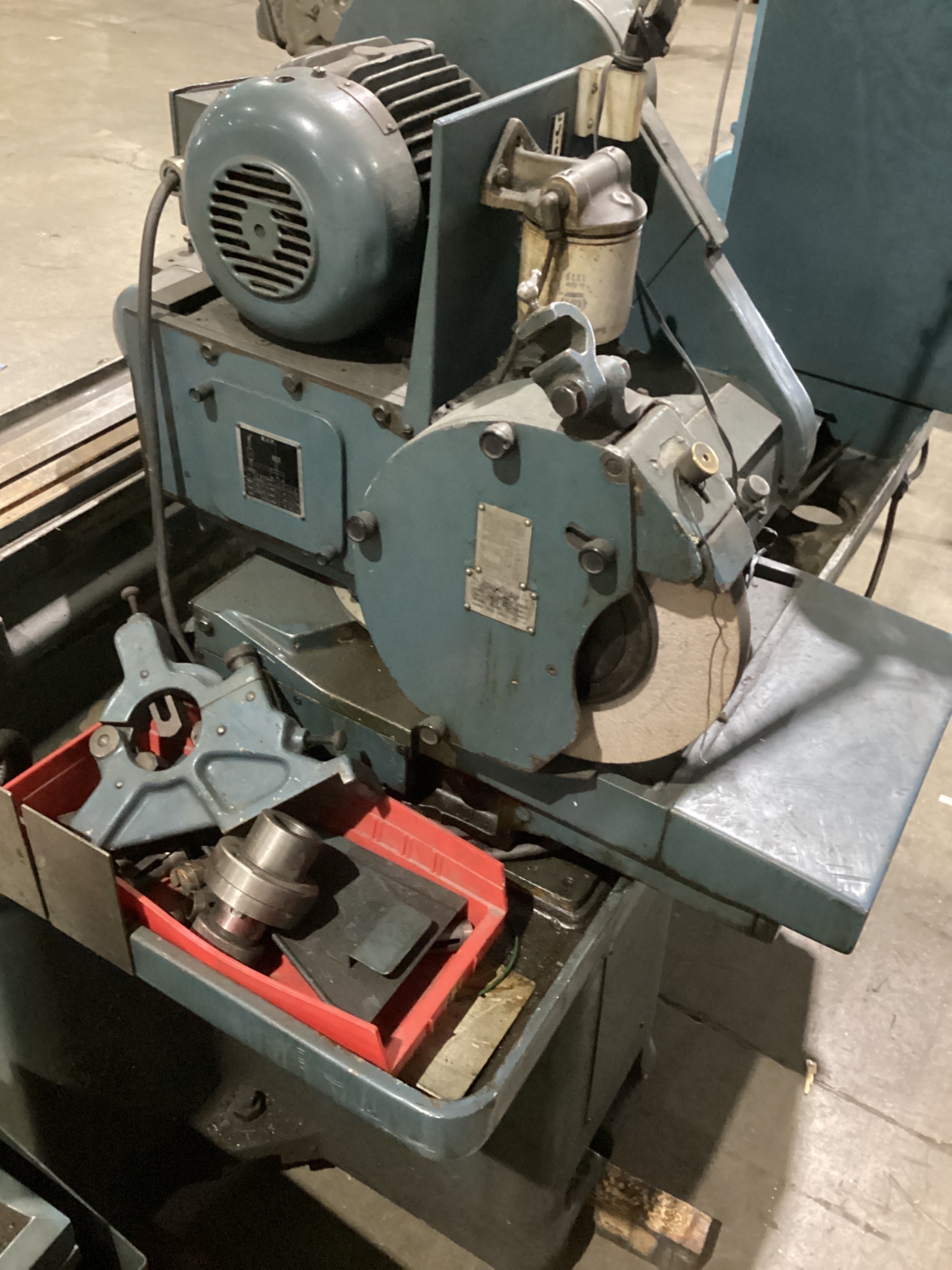 JONES & SHIPMAN 1300 Cylindrical Grinder 10" x 27" USED 7
