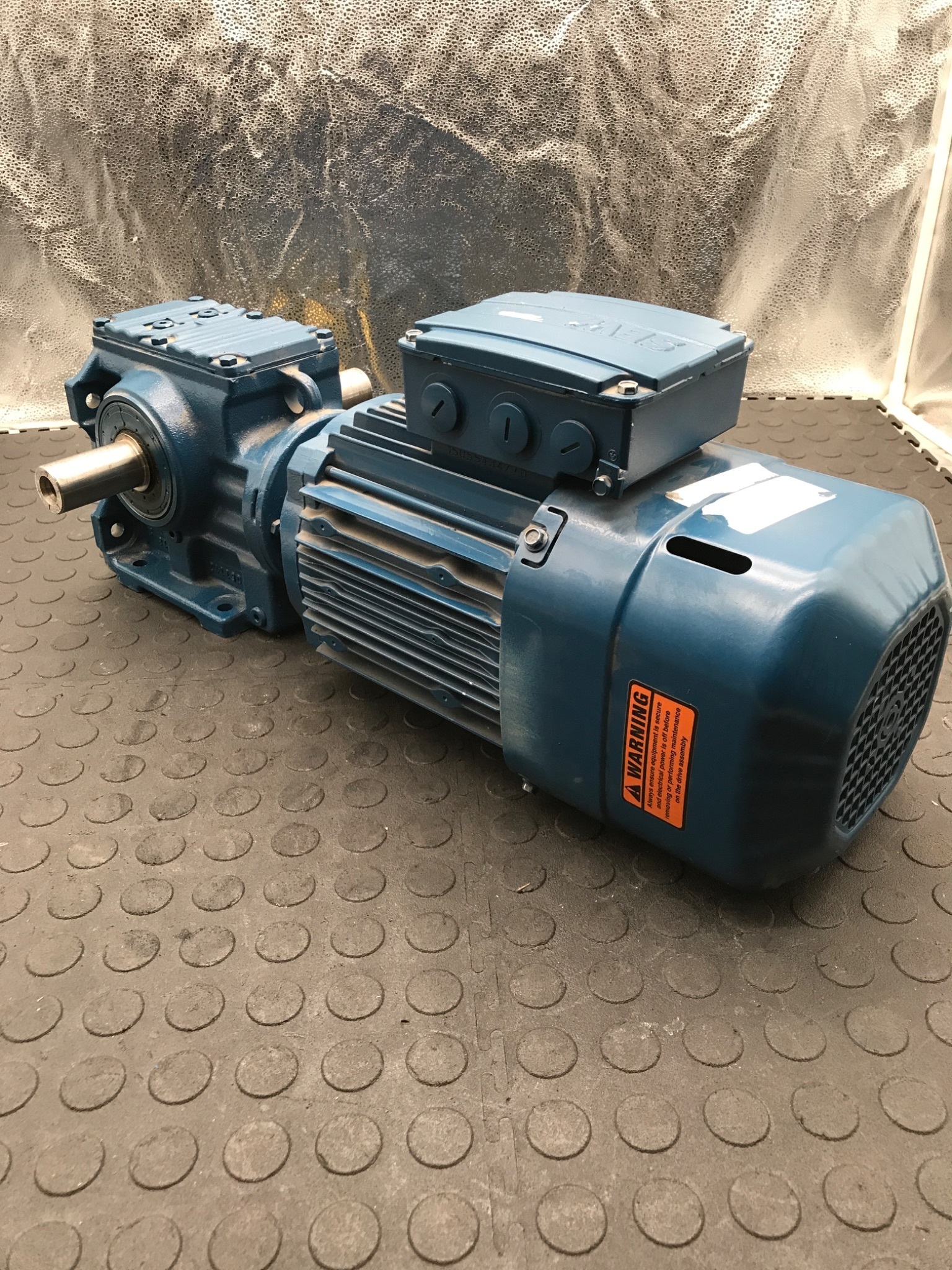 SEW-EURODRIVE S57DRE90L4BE2HR 4