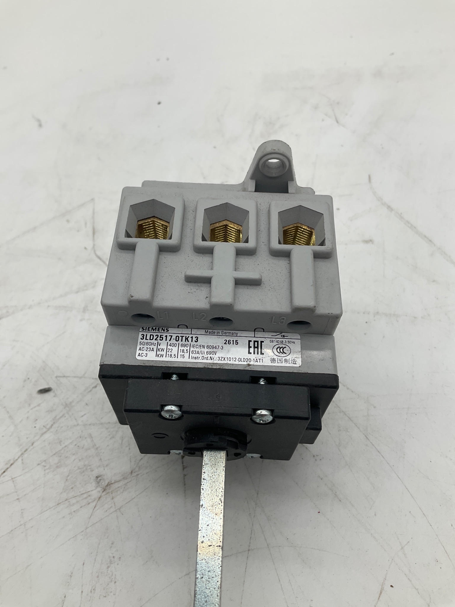 SIEMENS 3LD2517-0TK13 Rotary Disconnect Switch Assembly USED 1