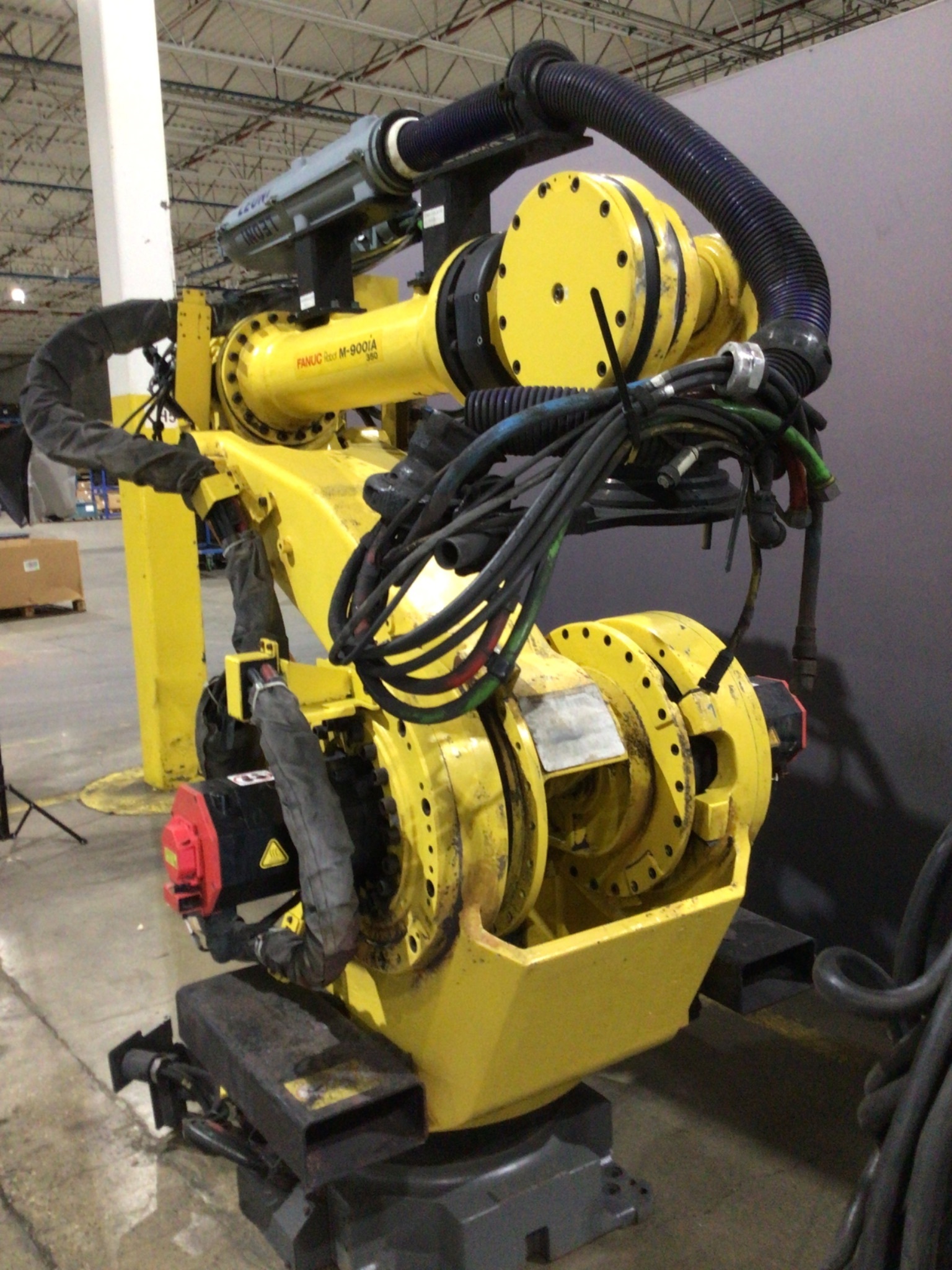 FANUC M-900iA/350 Complete With R-30iA Controller & WTC 6005 Weld Control USED 1