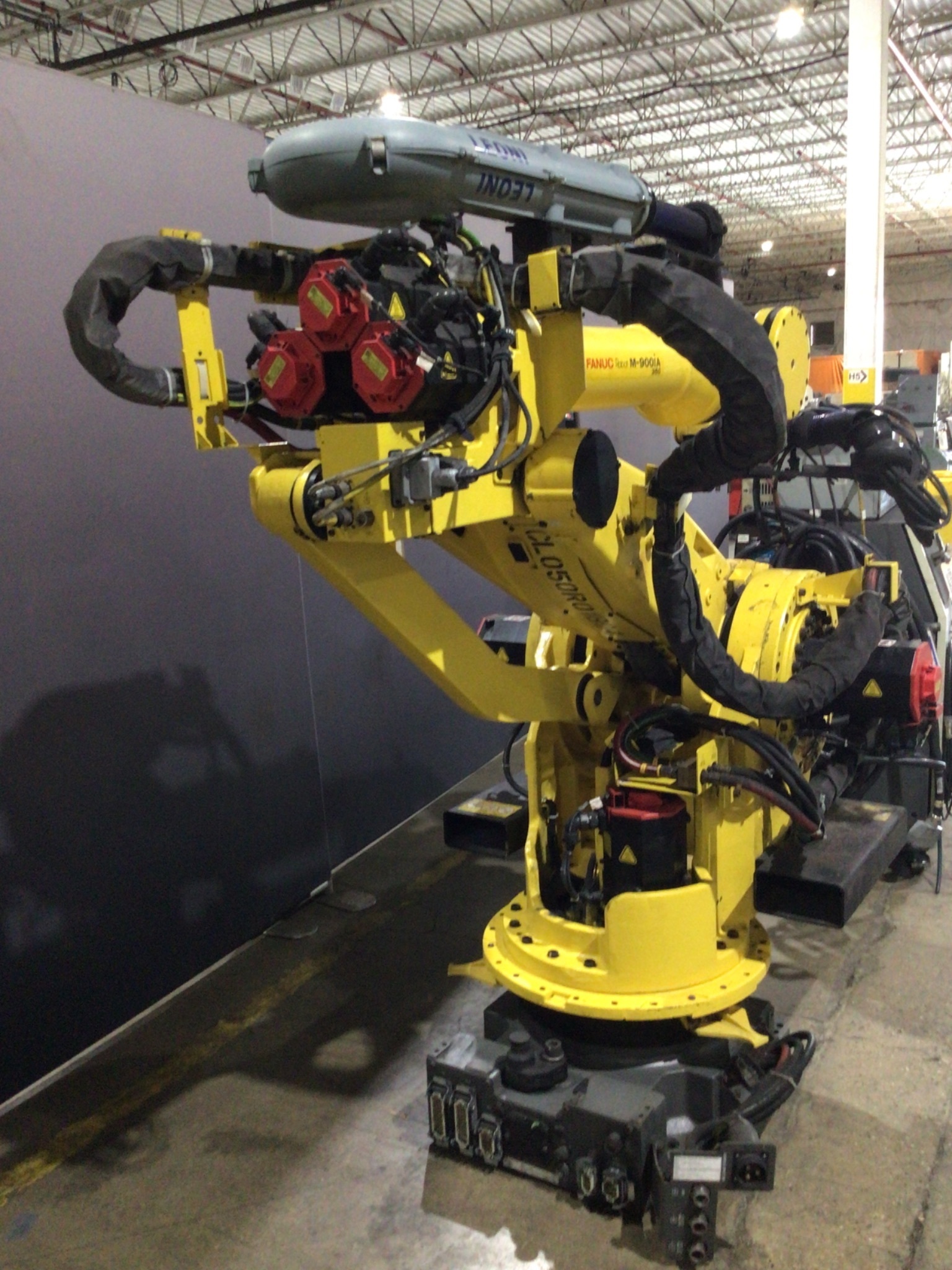 FANUC M-900iA/350 Complete With R-30iA Controller & WTC 6005 Weld Control USED 2
