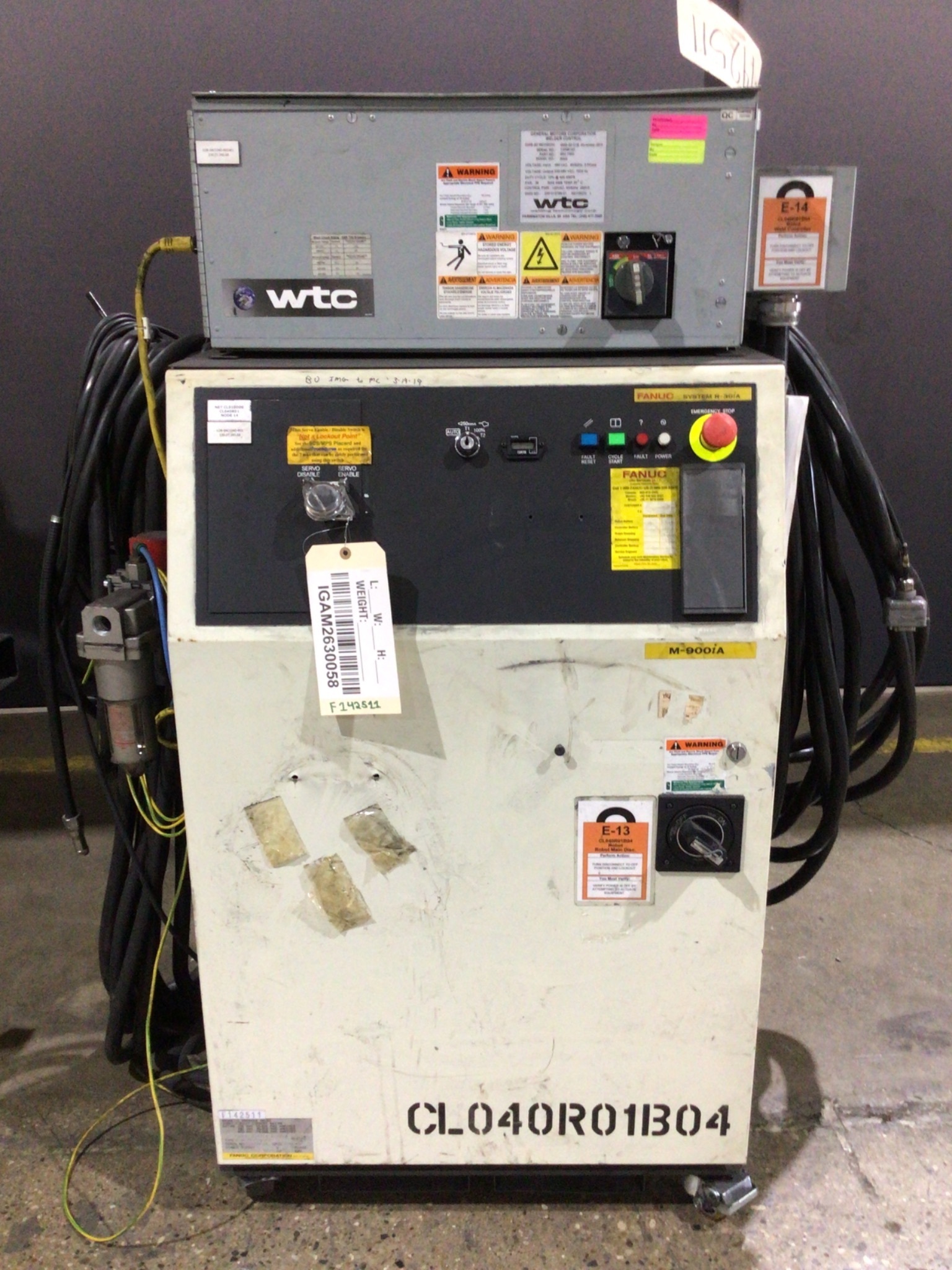 FANUC M-900iA/350 Complete With R-30iA Controller & WTC 6005 Weld Control USED 6