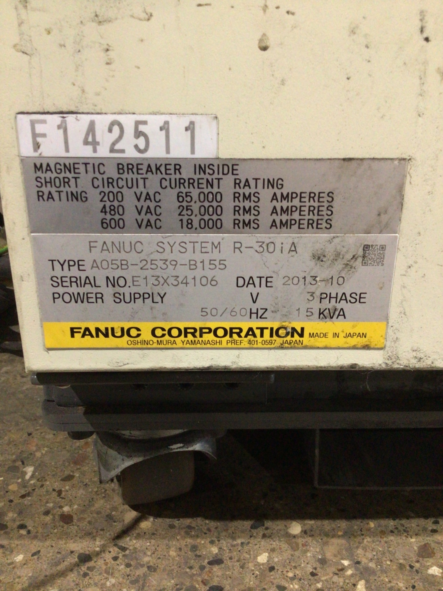 FANUC M-900iA/350 Complete With R-30iA Controller & WTC 6005 Weld Control USED 7