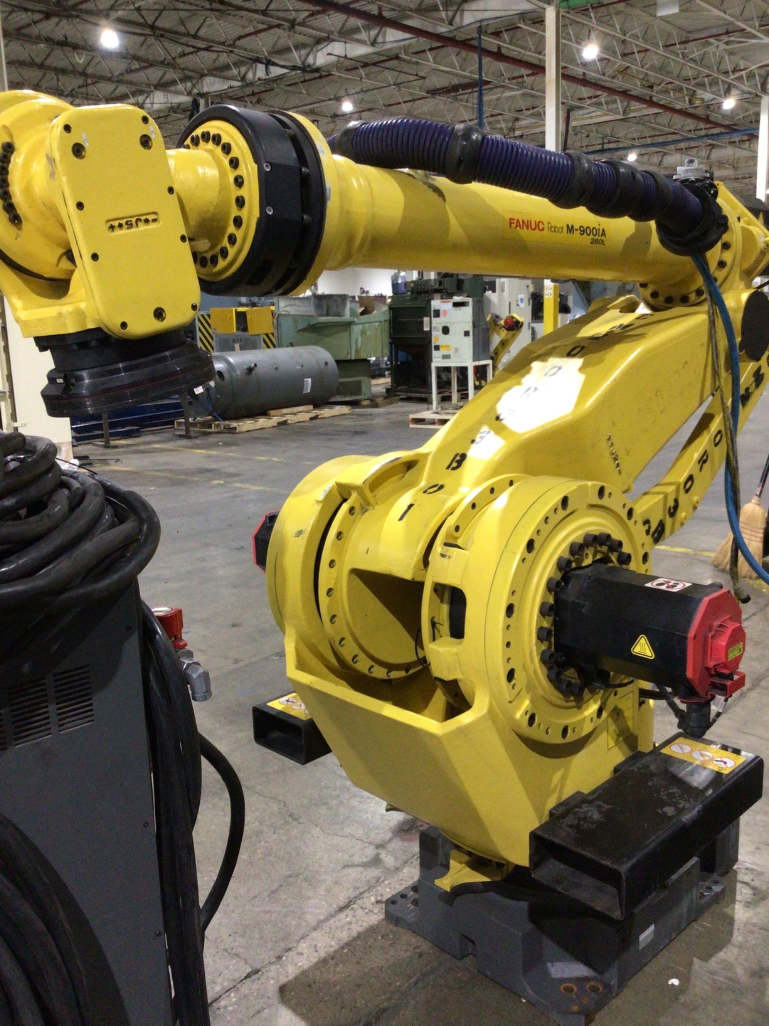 FANUC M-900iA/260L Complete With R-30iA Controller USED 2