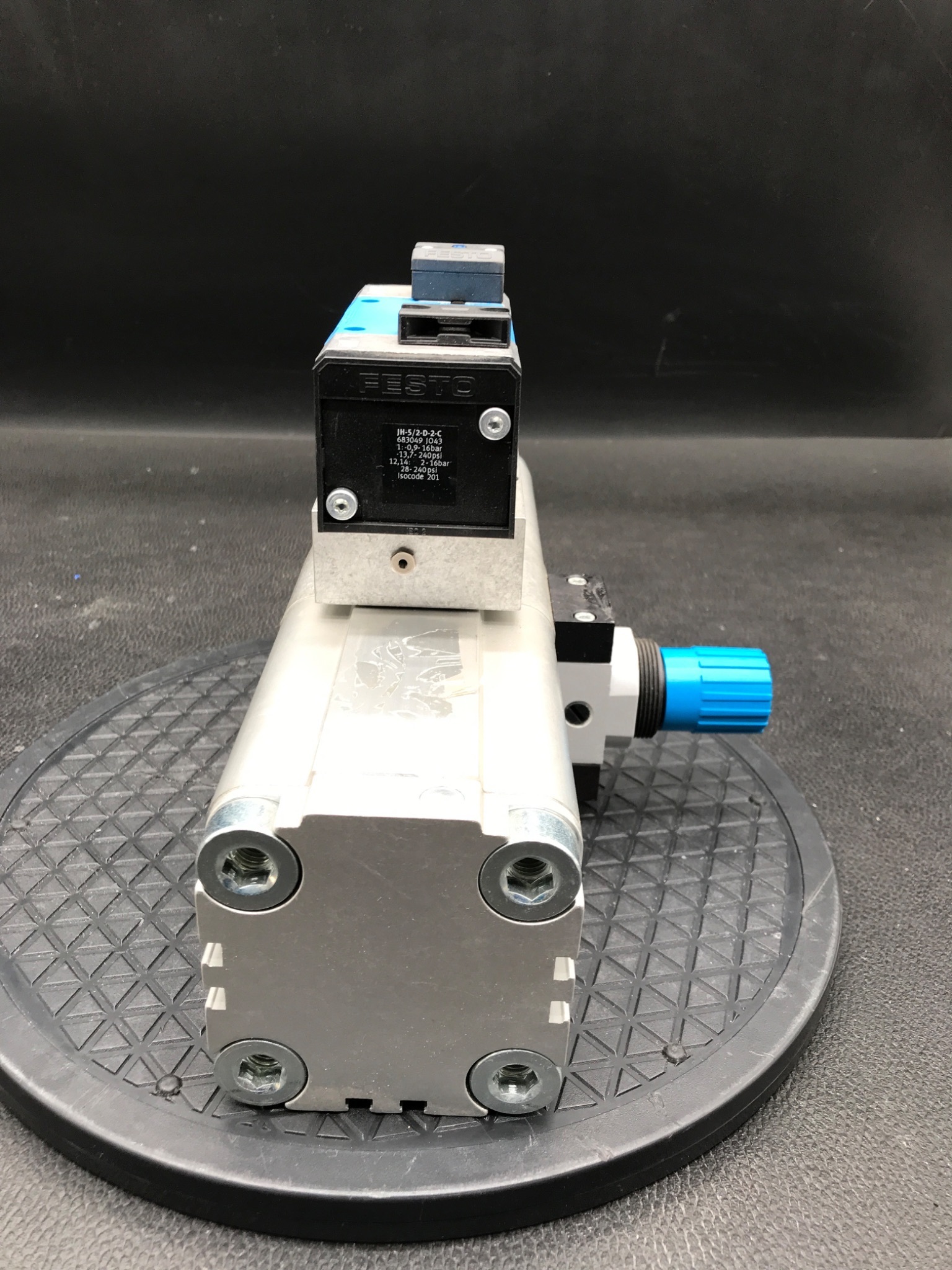 FESTO DPA-63-10 Semi-Rotary Pneumatic Actuator USED 1