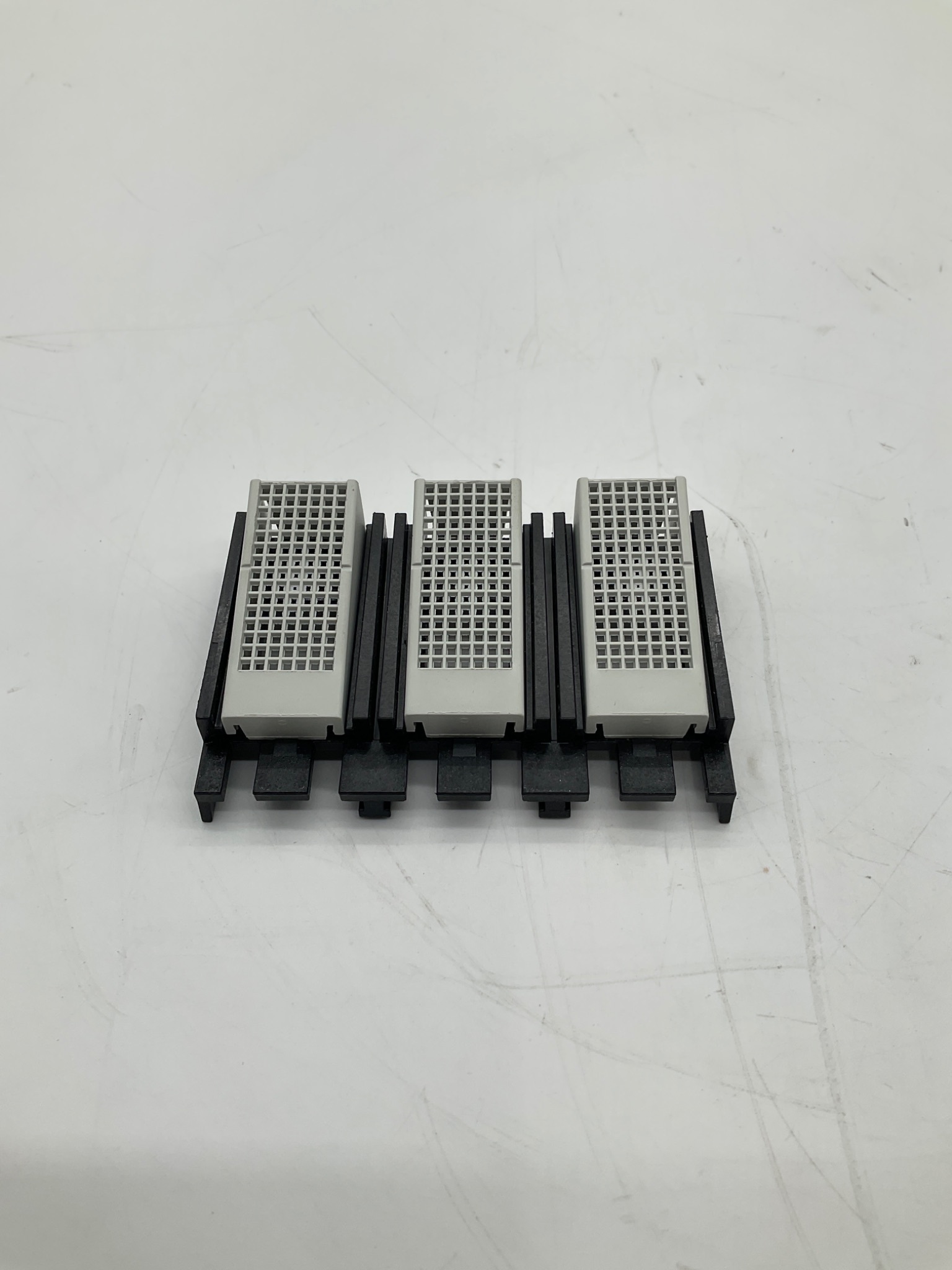 EATON NZM1-XIPK Finger Protection Terminal Cover Kit NEW 3