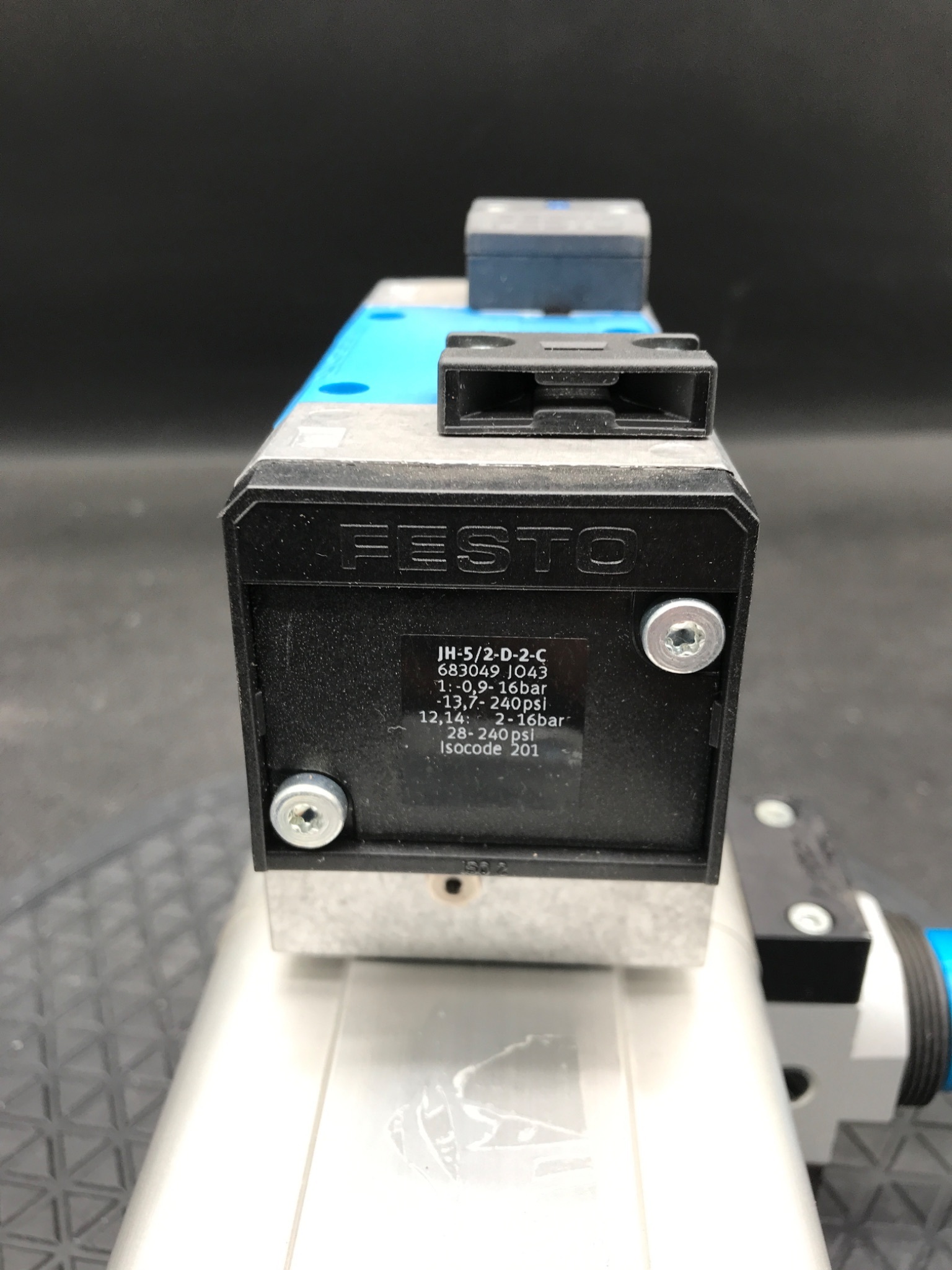 FESTO DPA-63-10 Semi-Rotary Pneumatic Actuator USED 5