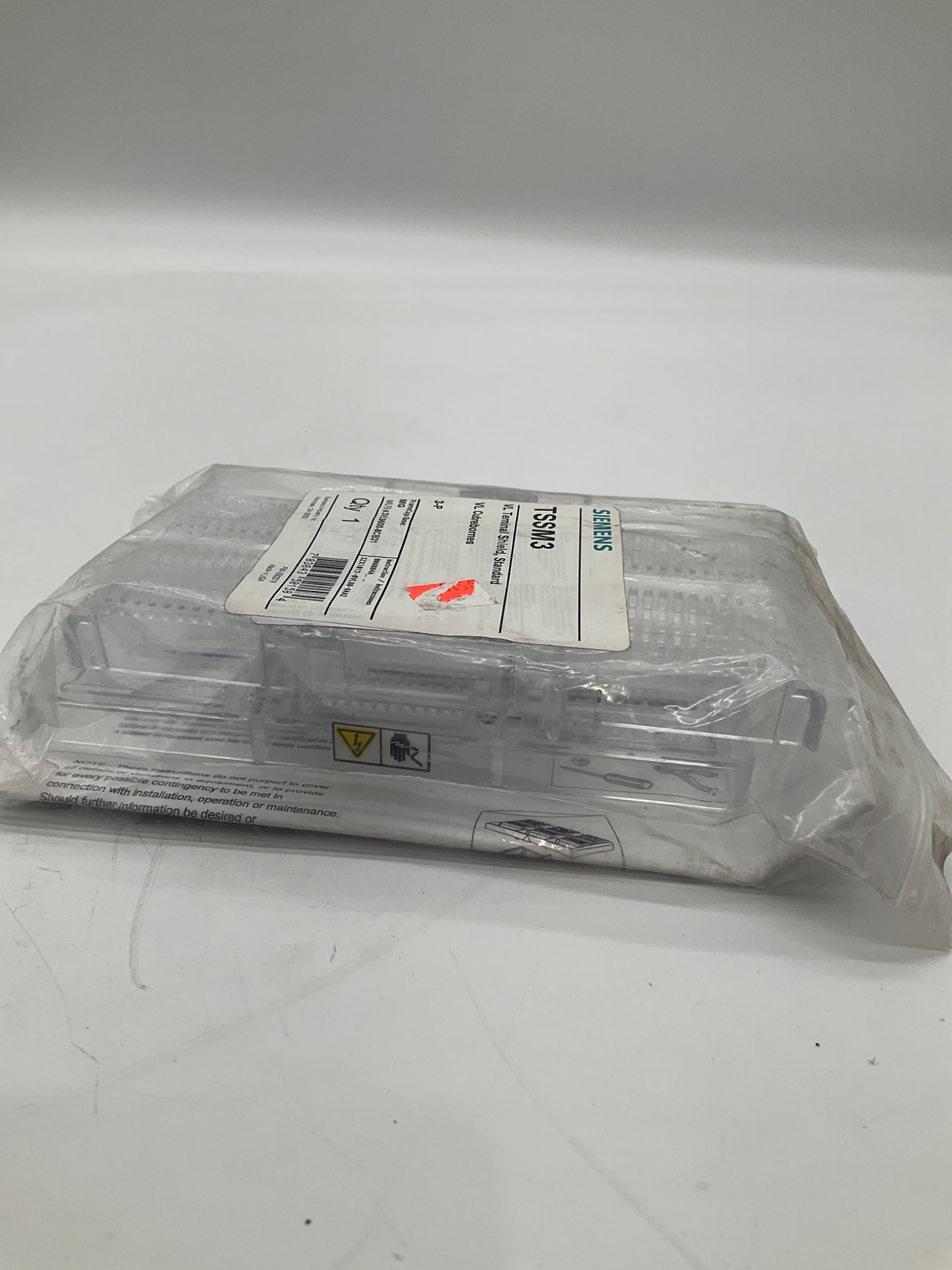 SIEMENS TSSM3 VL Terminal Shield 3-Pole Frame MG NEW 2