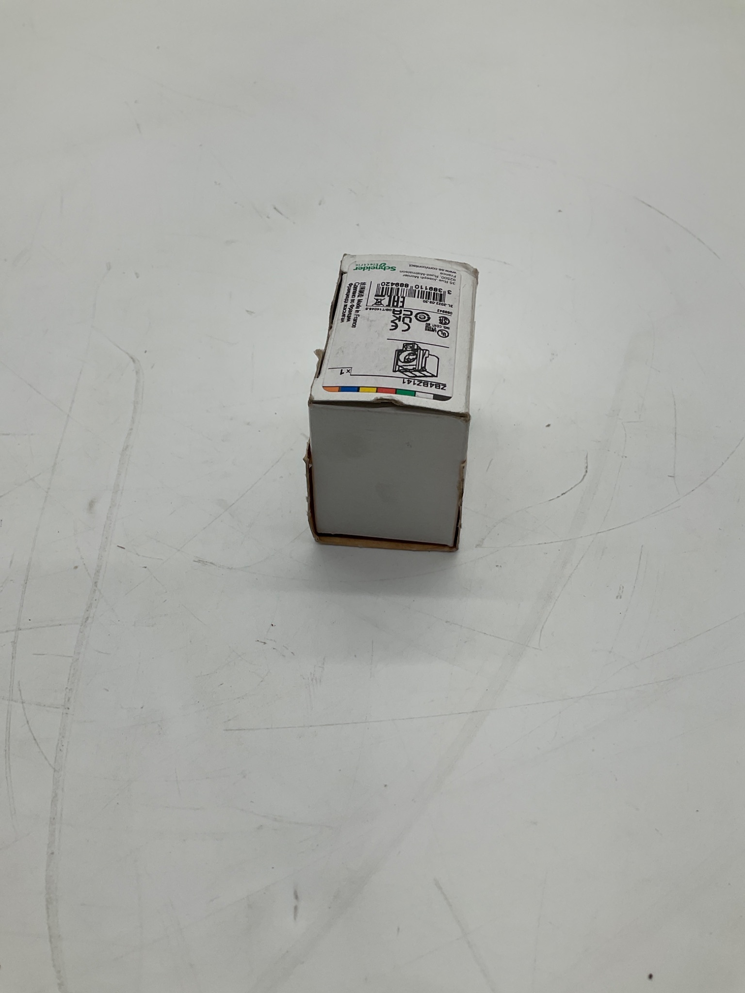 SCHNEIDER ELECTRIC ZB4BZ141 Mounting Collar With Integral LED Block NEW 3