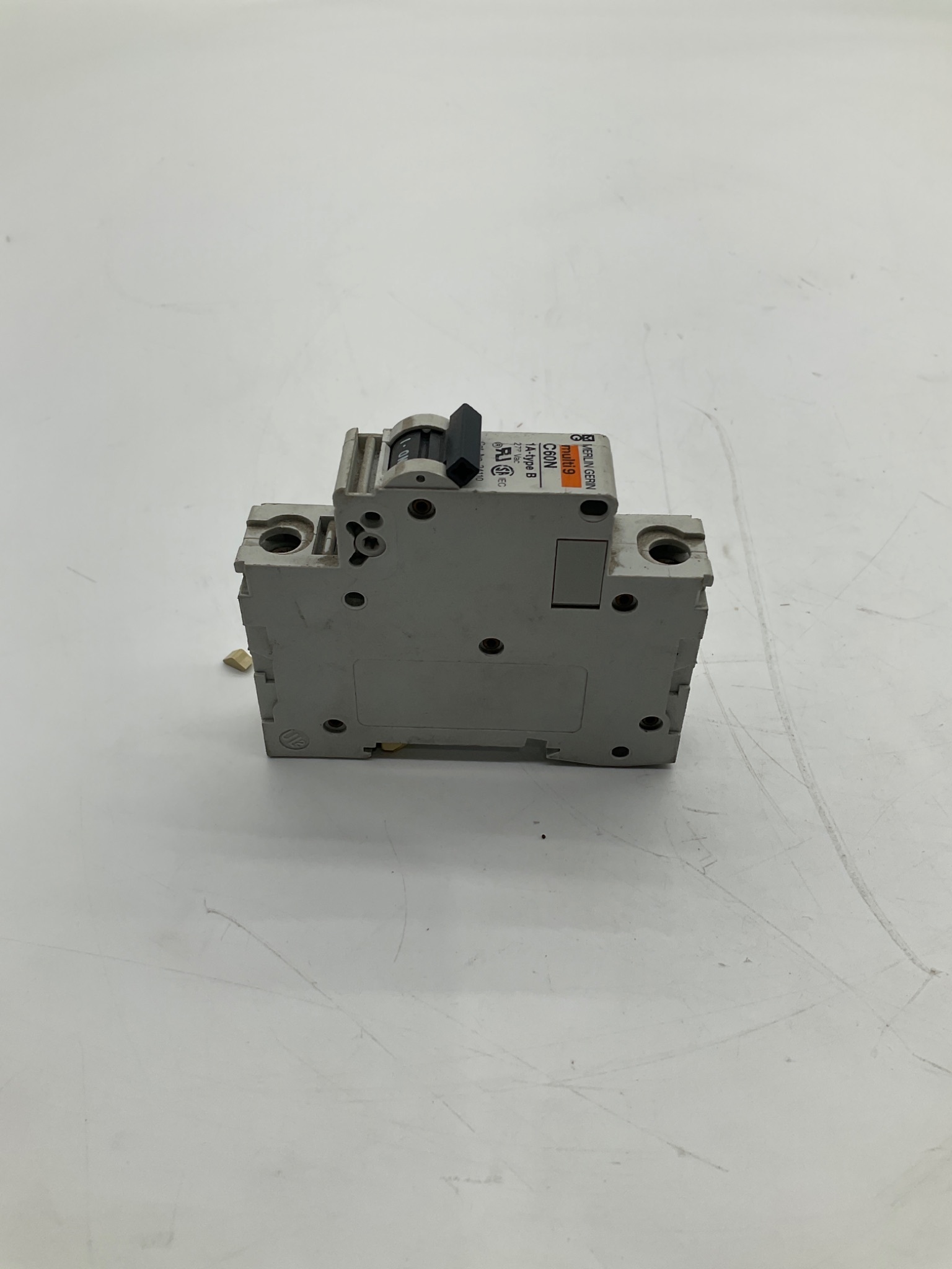 MERLIN GERIN MULTI 9 C60N Type B 1A Circuit Breaker 277VAC USED 3