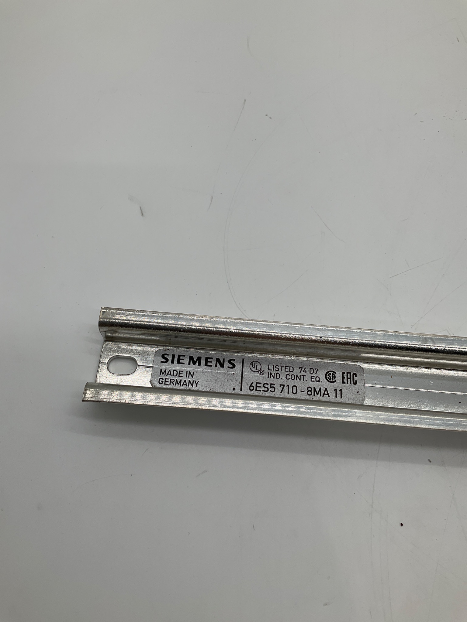 SIEMENS 6ES5 710-8MA11 Mounting Rail NEW 2