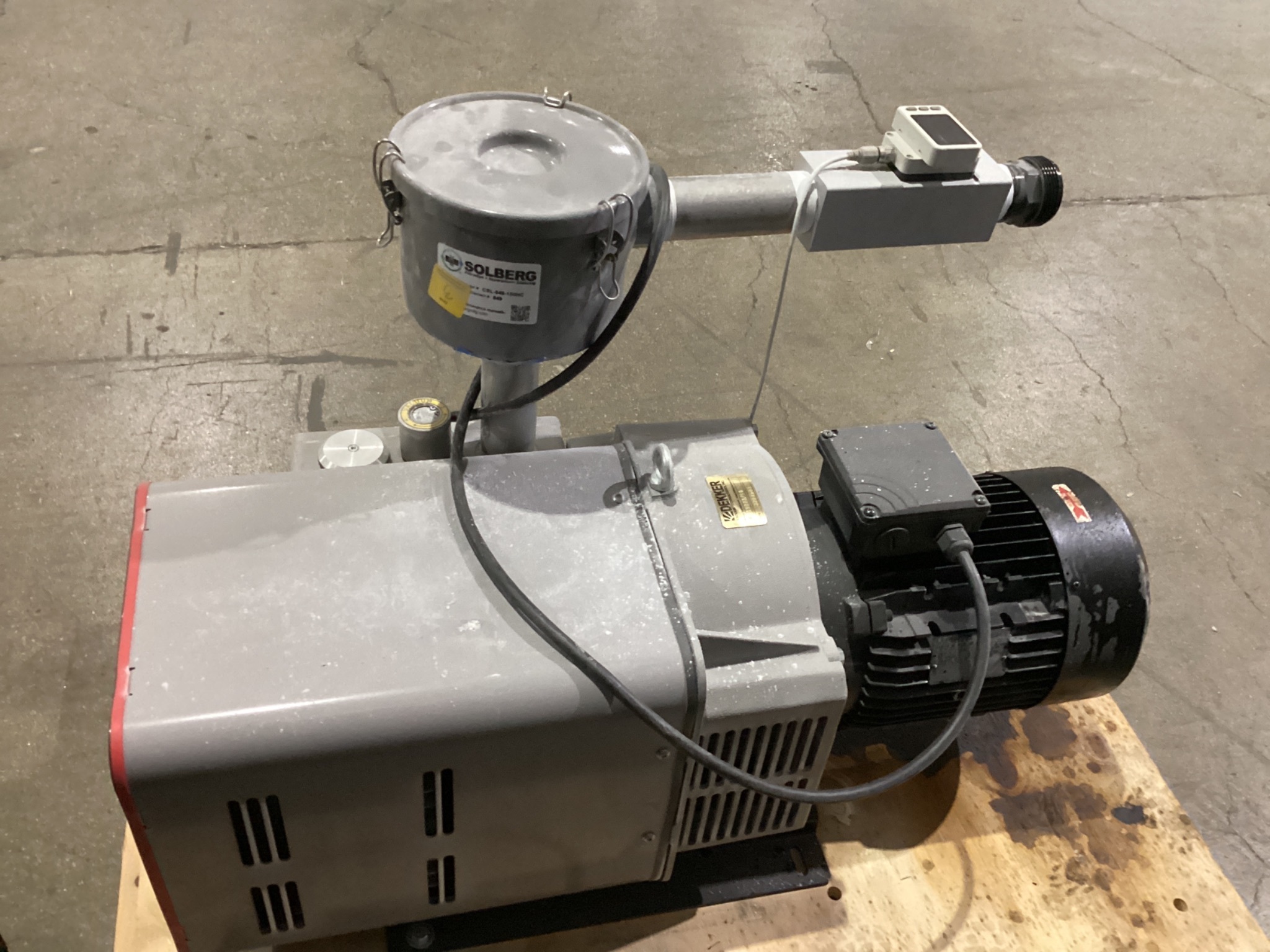 DEKKER 98150237SG Vacuum Pump 5.5HP USED 2