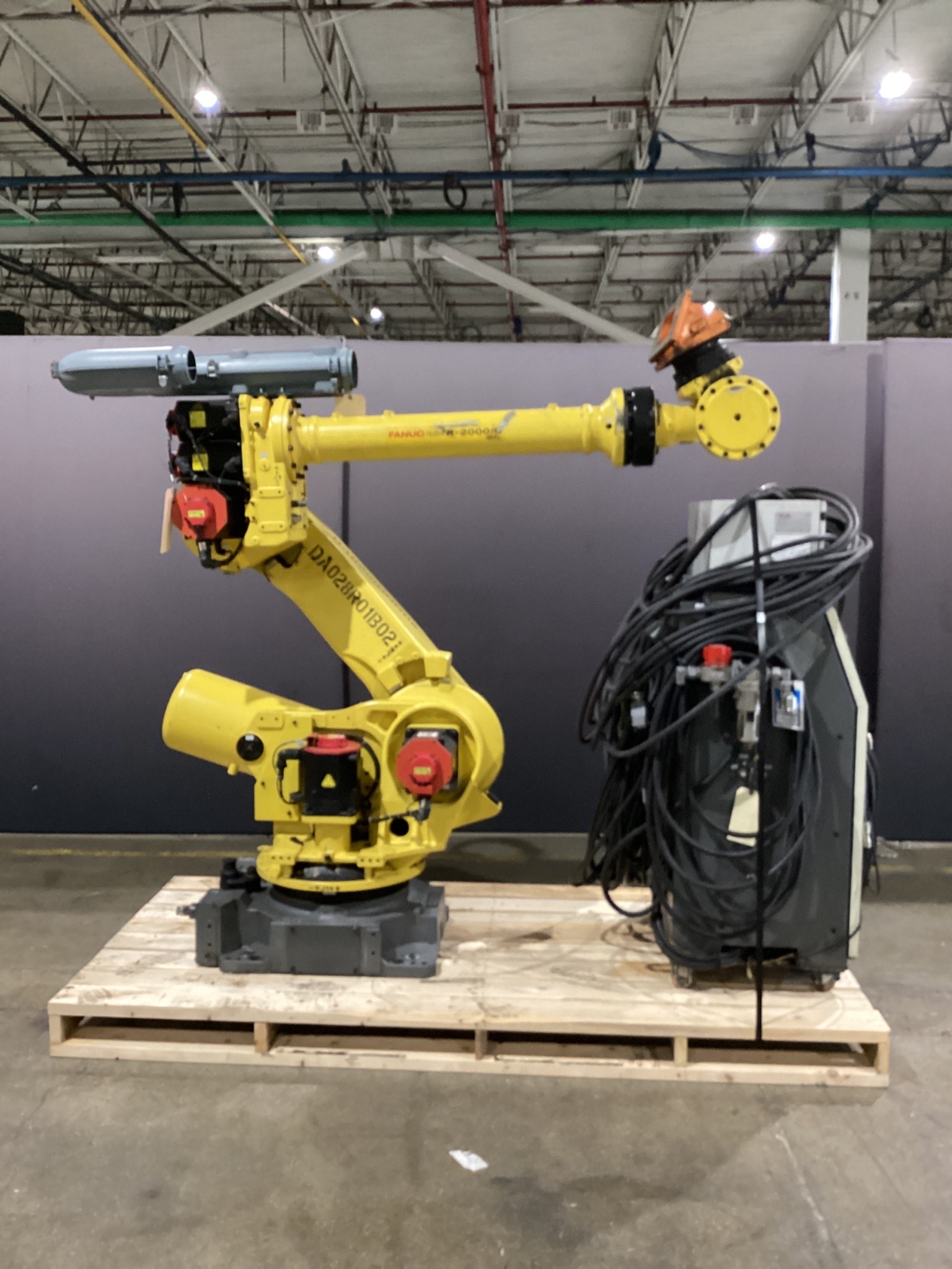 FANUC R-2000iB/185L Complete With R-30iA Controller & SCA Dispensing System USED 0
