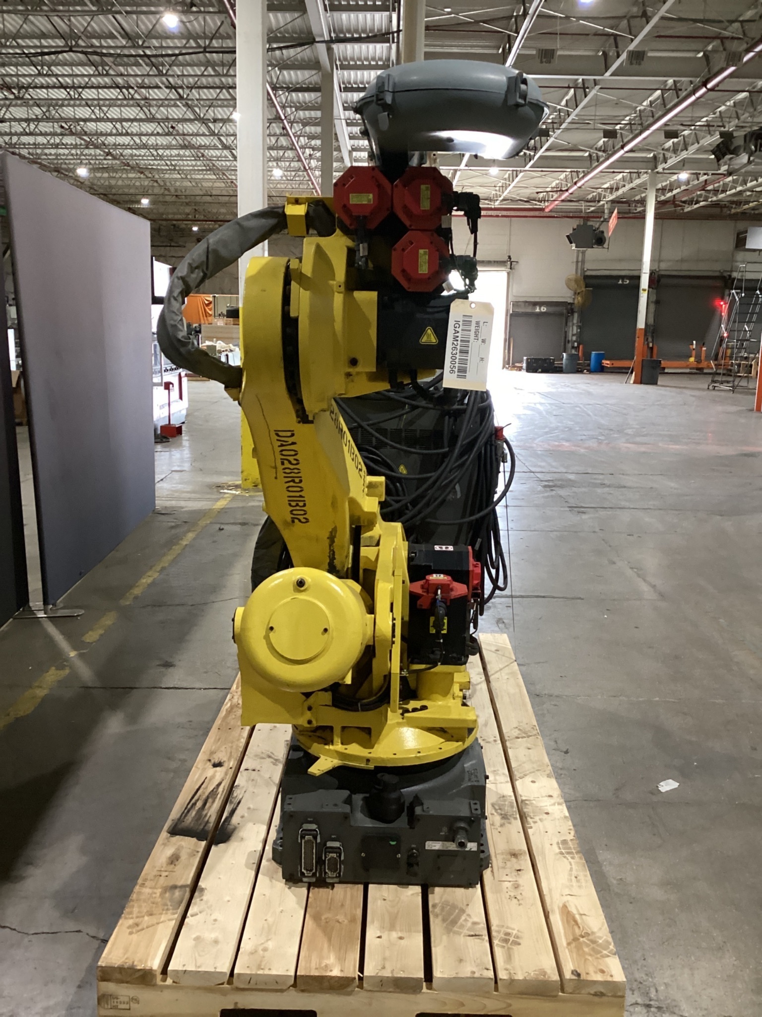 FANUC R-2000iB/185L Complete With R-30iA Controller & SCA Dispensing System USED 3