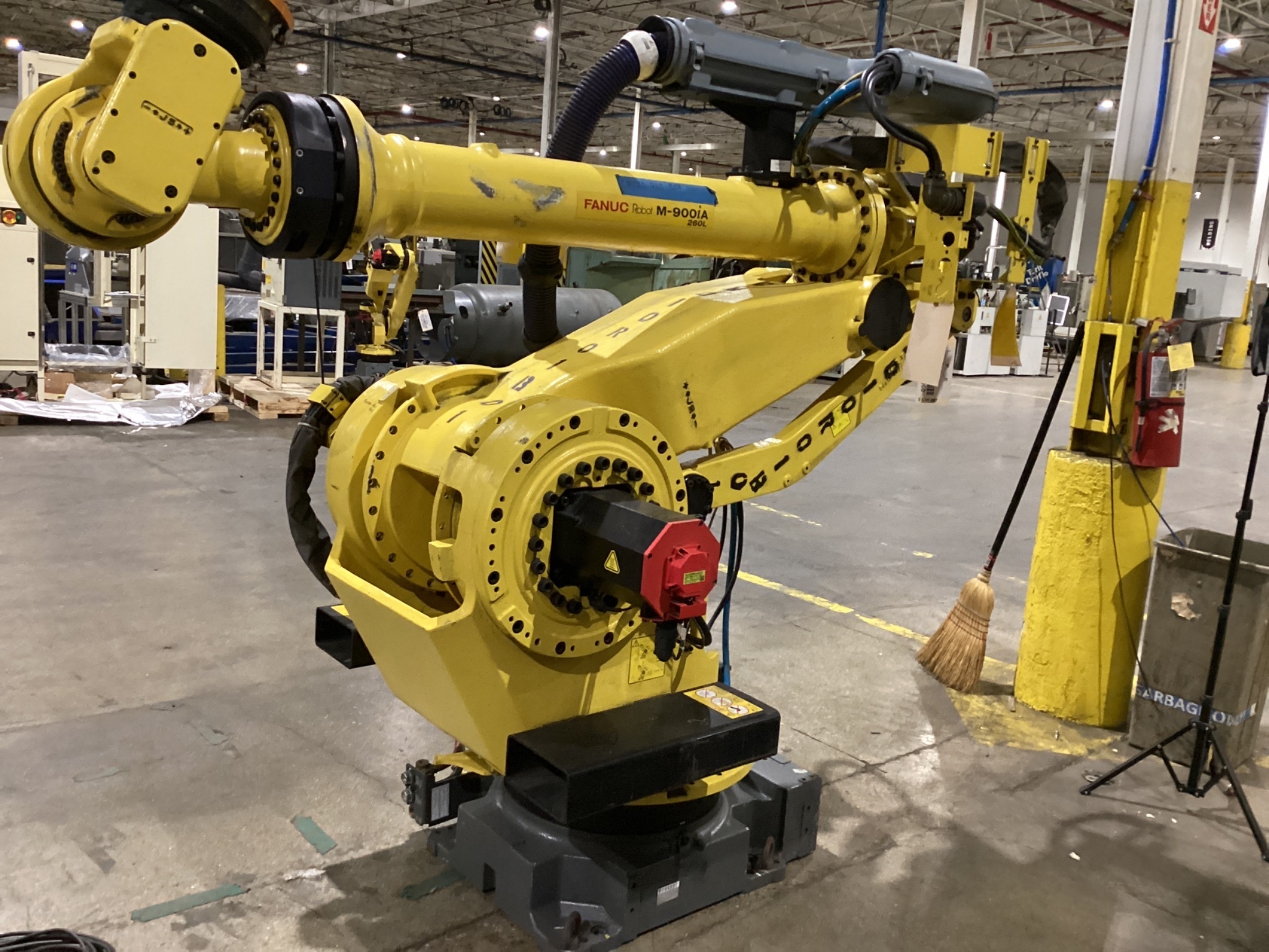 FANUC M-900iA/260L Complete With R-30iA Controller USED 7