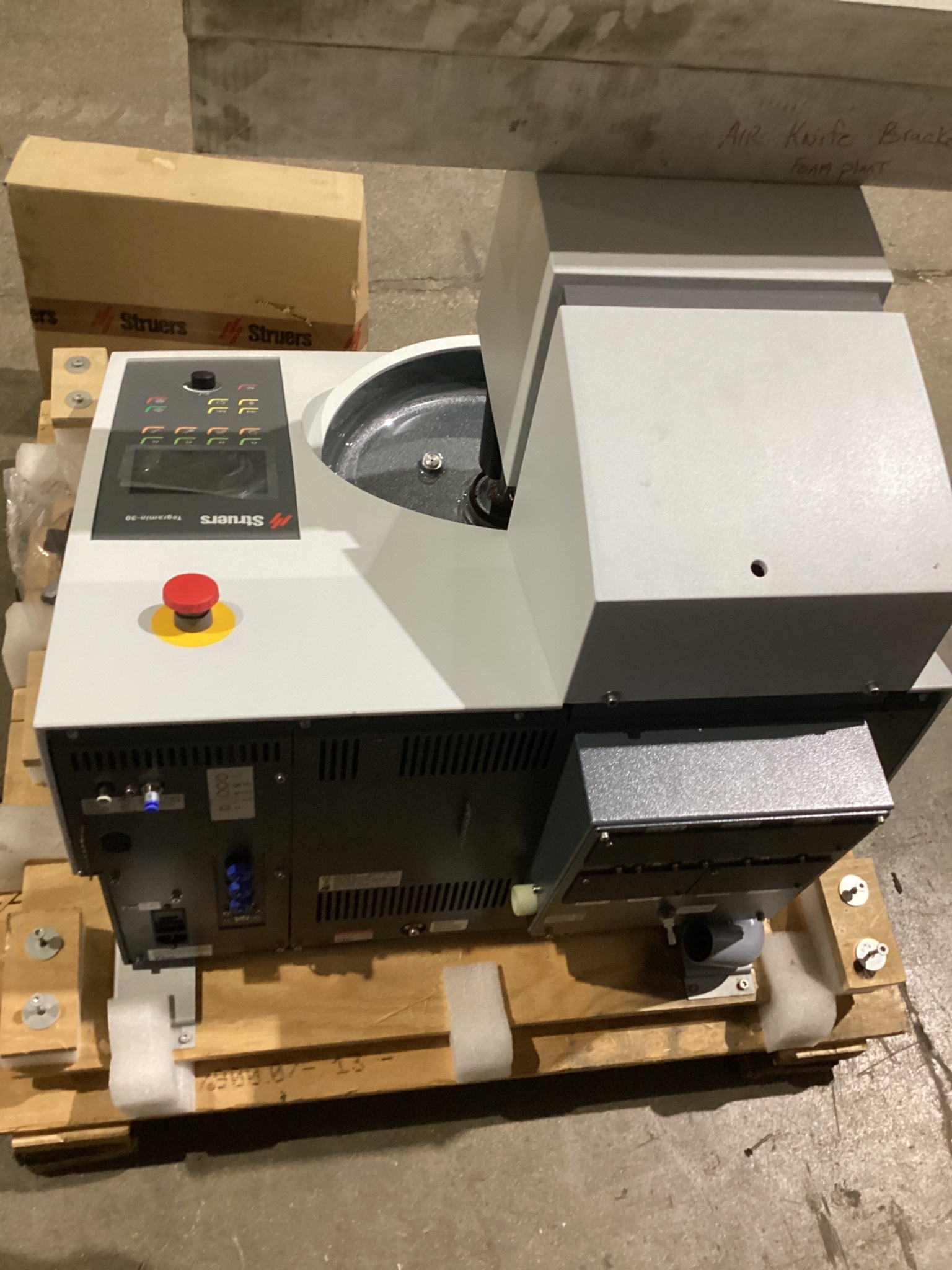 STRUERS 06036127 TegraMin-30 Automatic Grinding & Polishing Machine NEW 4