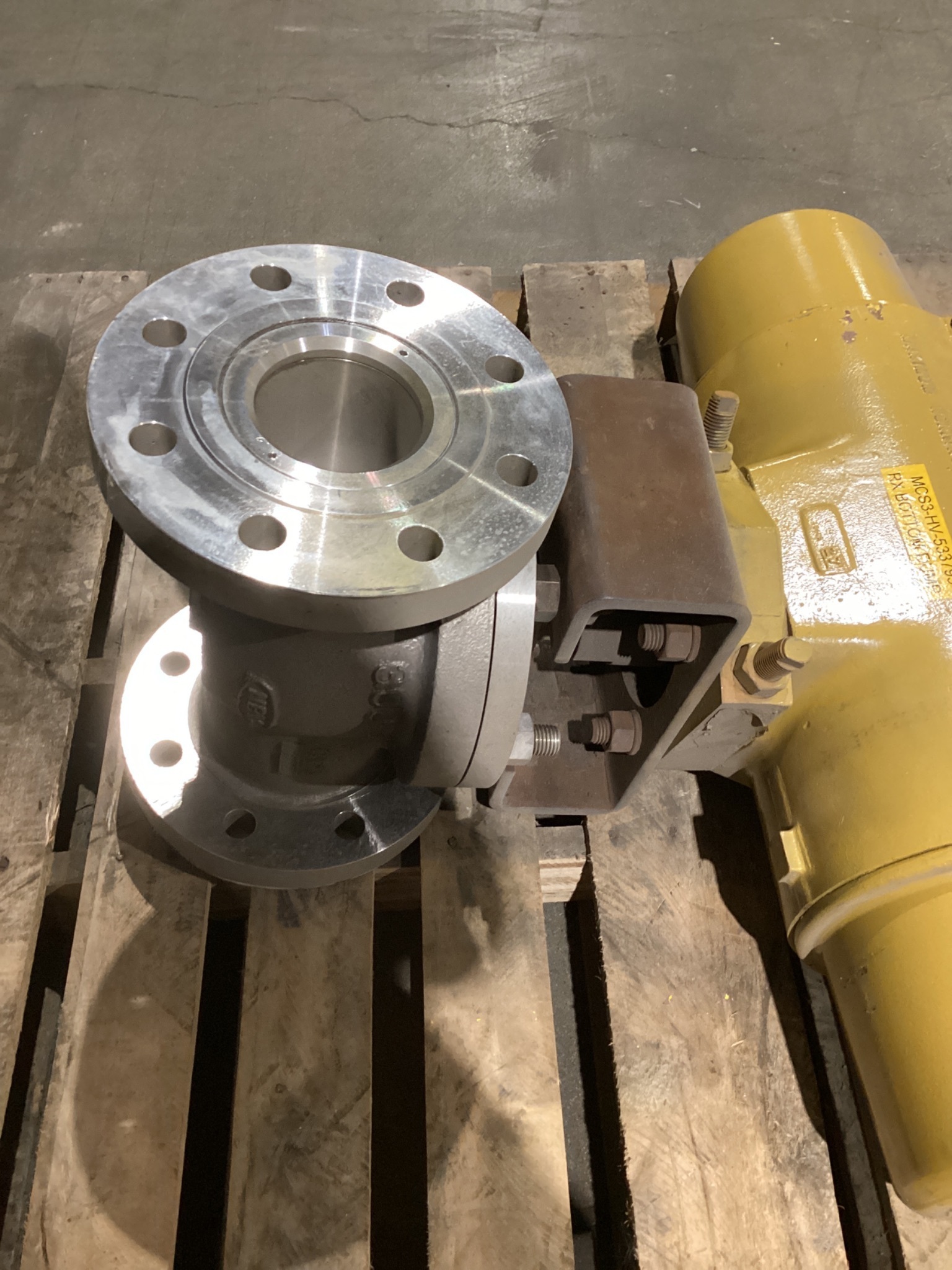 HYTORK EIA-2585-S80-300 Pneumatic Actuated Ball Valve Assembly USED 2