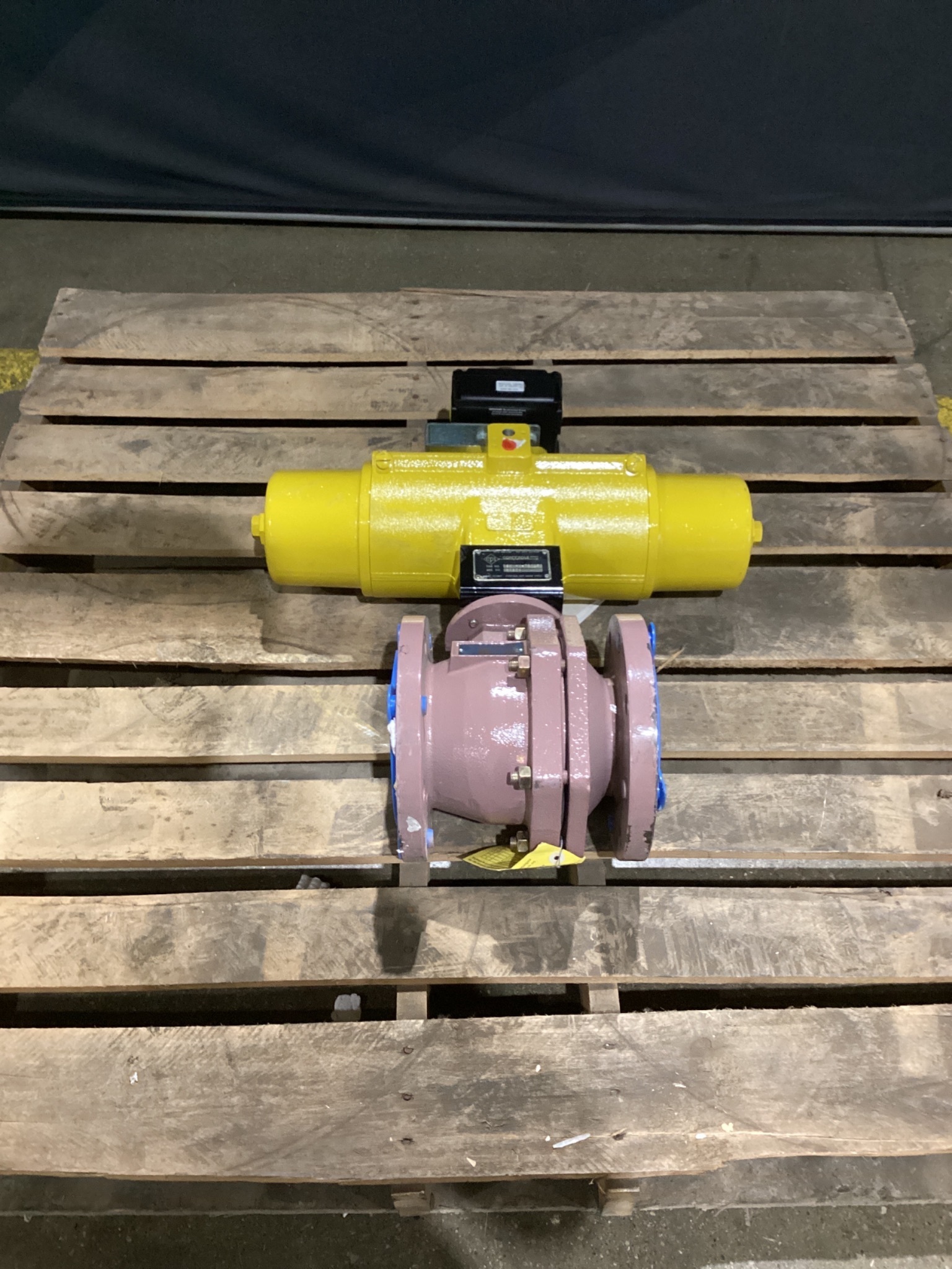 ATOMAC AKH3 PFA Lined Ball Valve With Bettis Pneumatic Actuator NEW 0
