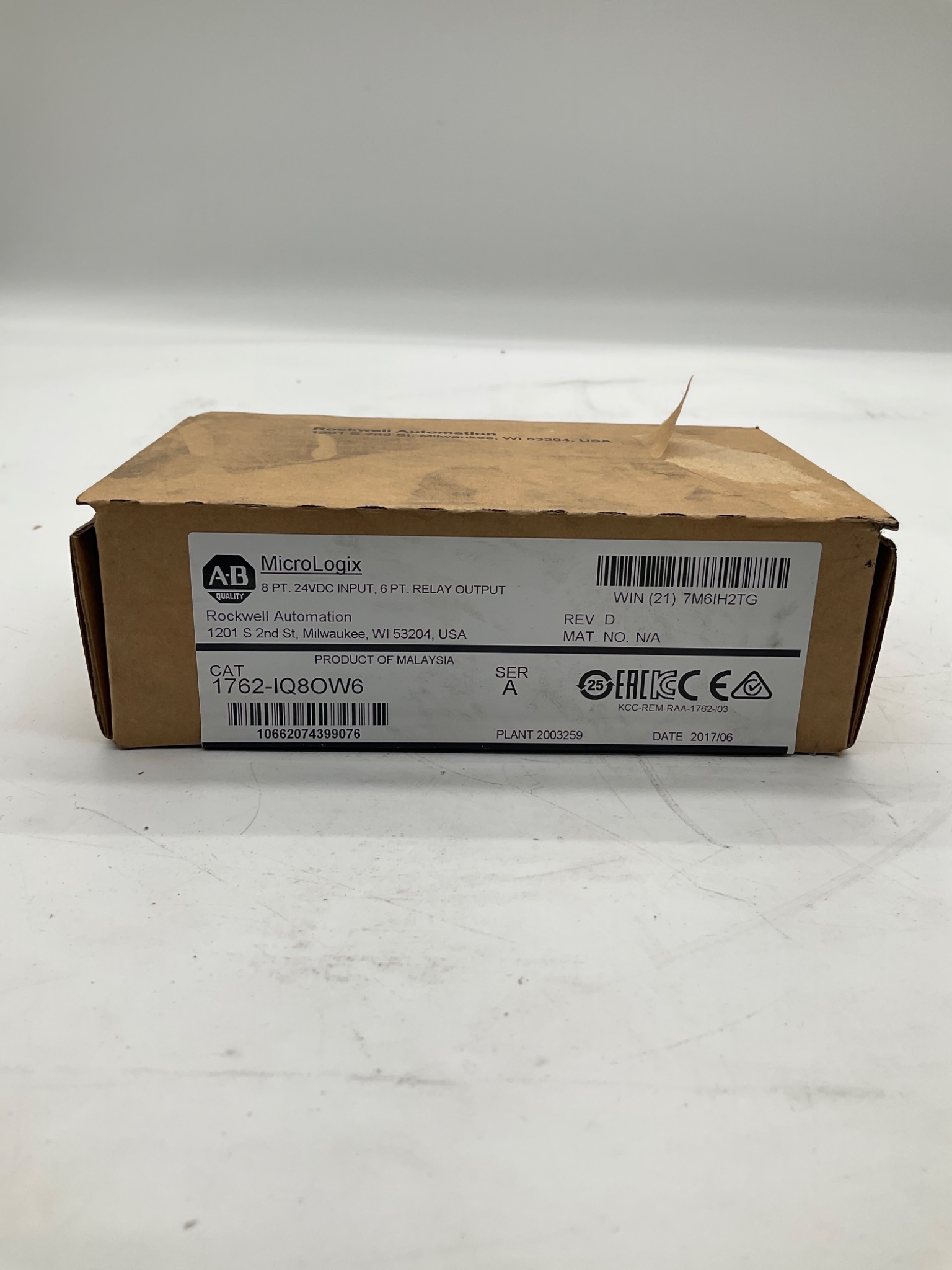 ALLEN-BRADLEY 1762-IQ8OW6 MicroLogix I/O Module 8 Input 6 Relay Output NEW 0